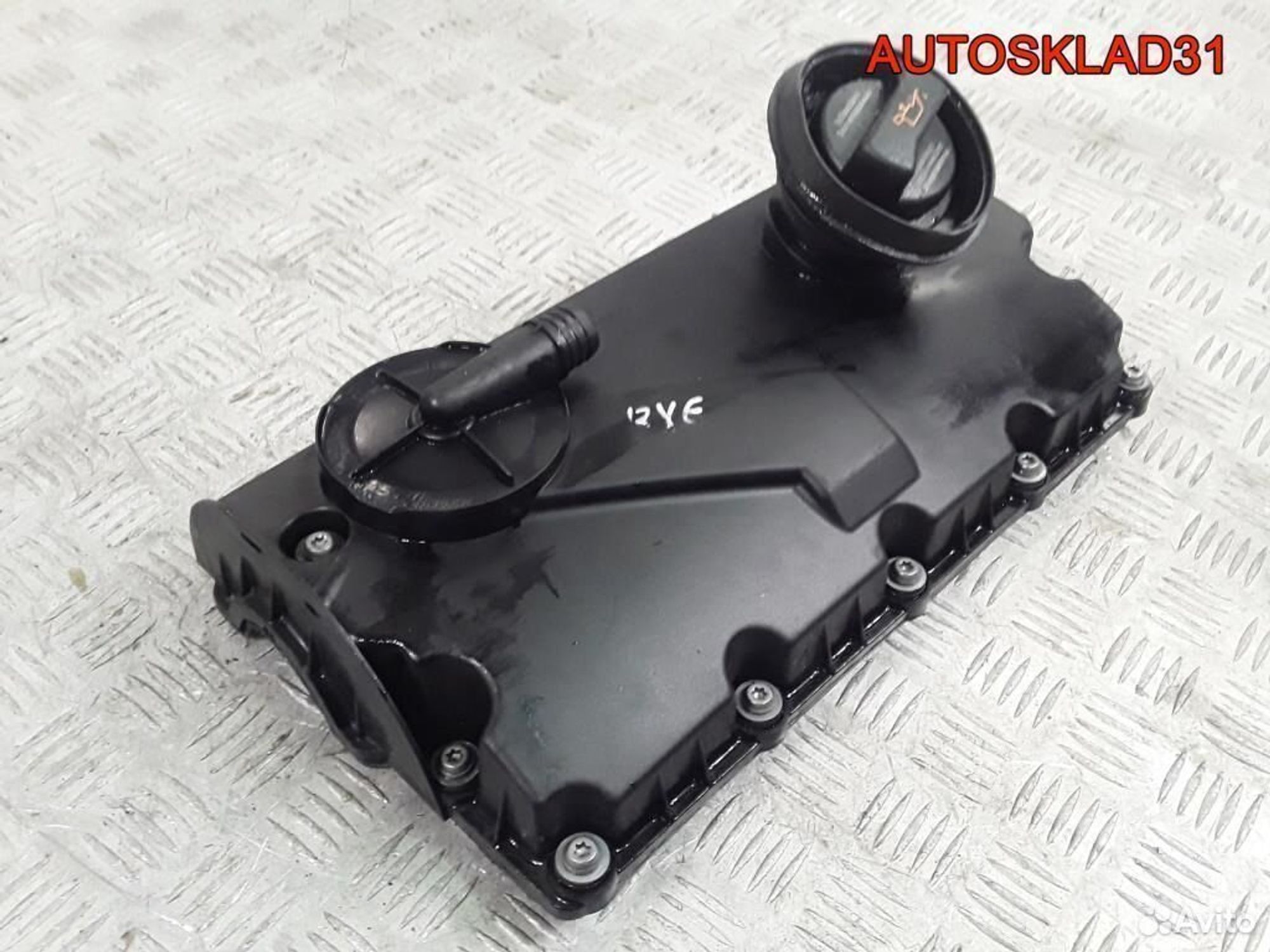 Крышка клапанная Skoda Octavia A5 BXE 038103475N, 2900 рублей, Дубовое