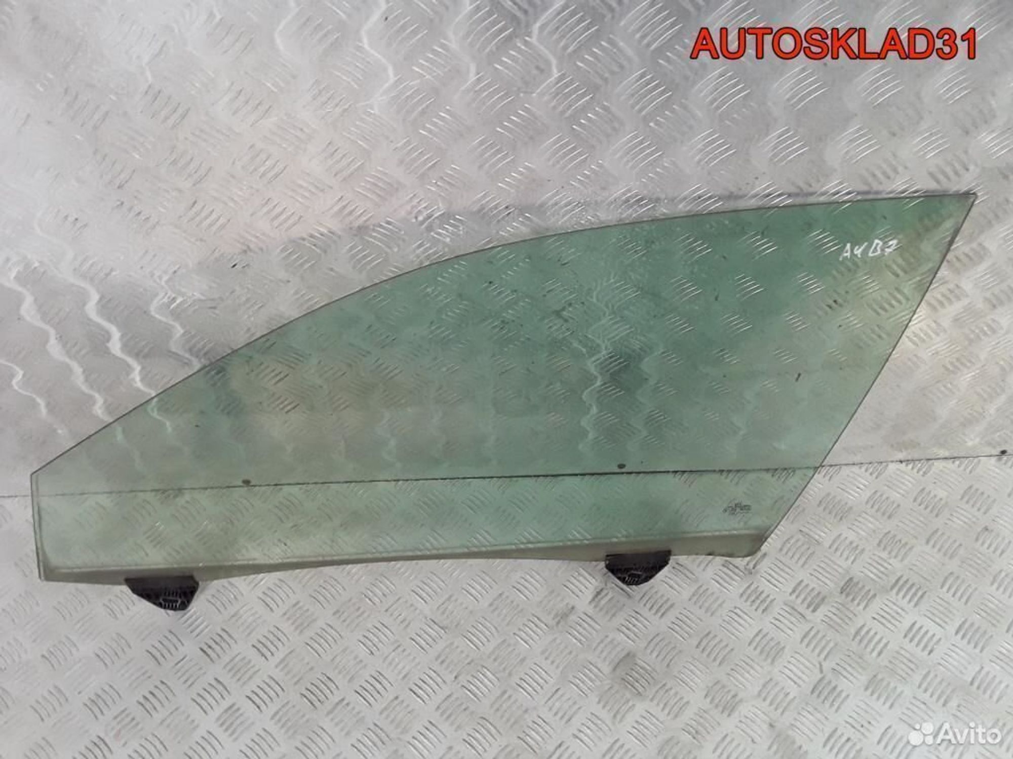 Стекло двери передней левой Audi A4 B7 8E0845021D, 1100 рублей, Дубовое