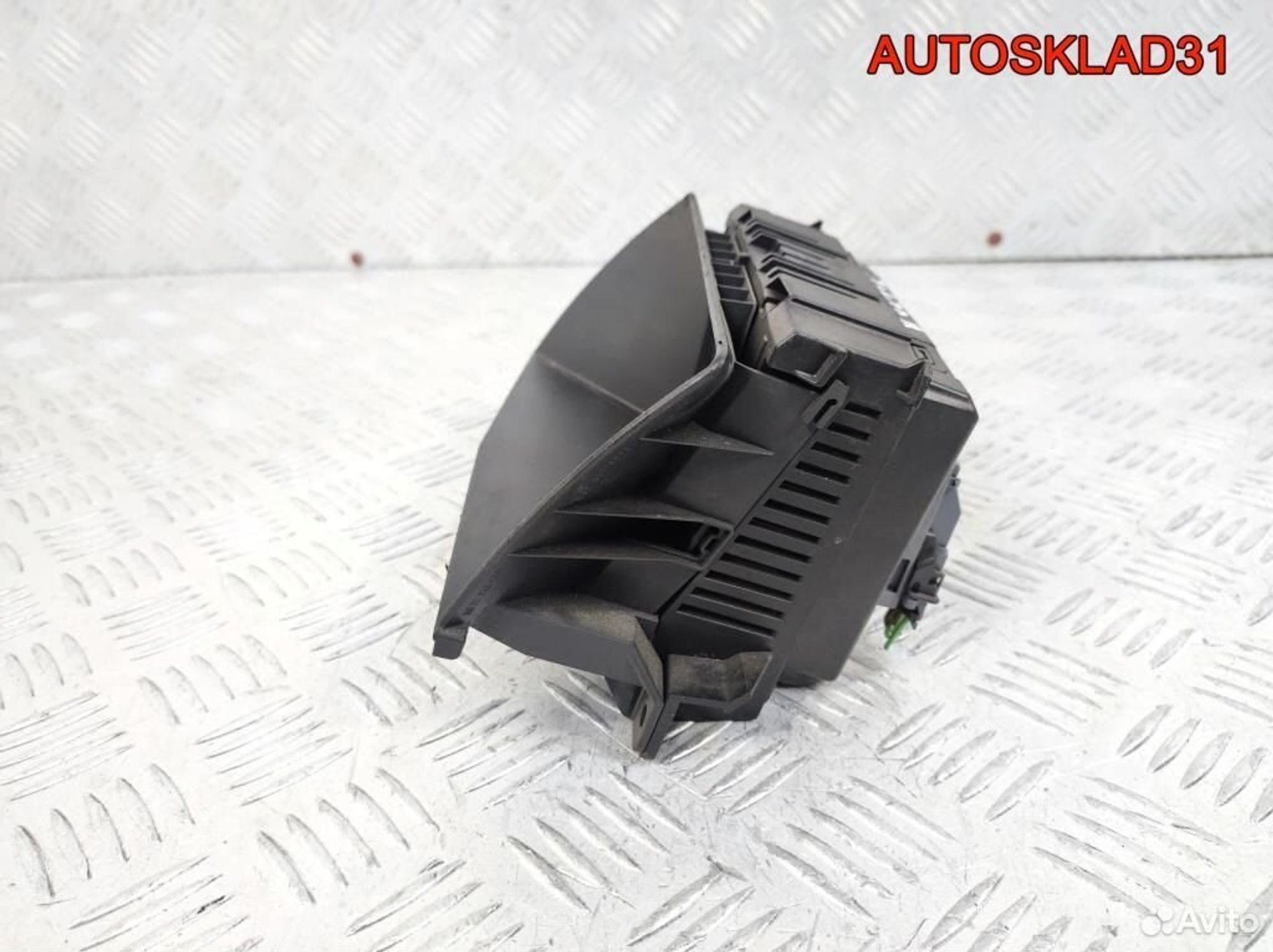 Дисплей информационный Opel Zafira B 13276999, 1100 рублей, Дубовое