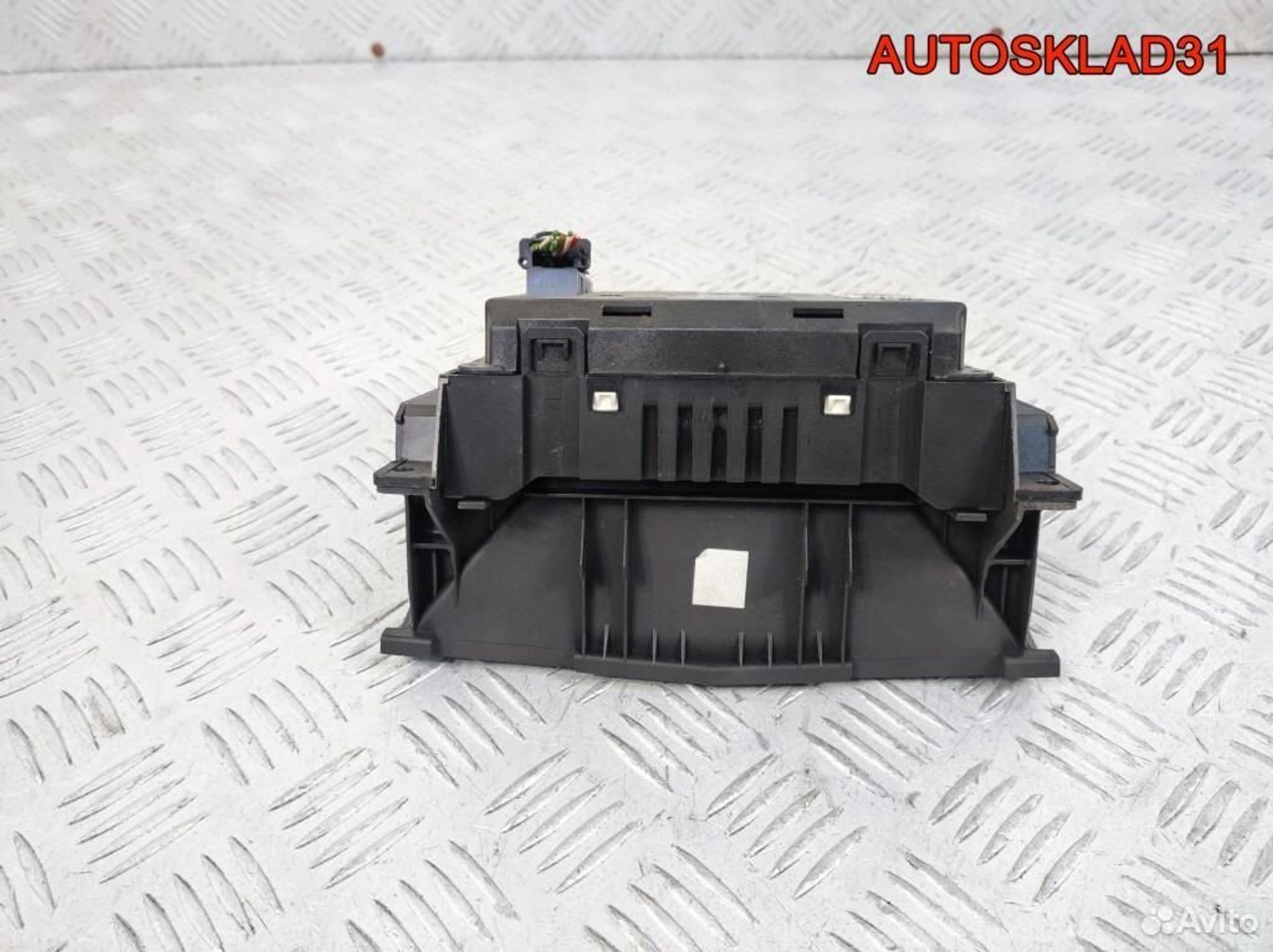 Дисплей информационный Opel Zafira B 13276999, 1100 рублей, Дубовое