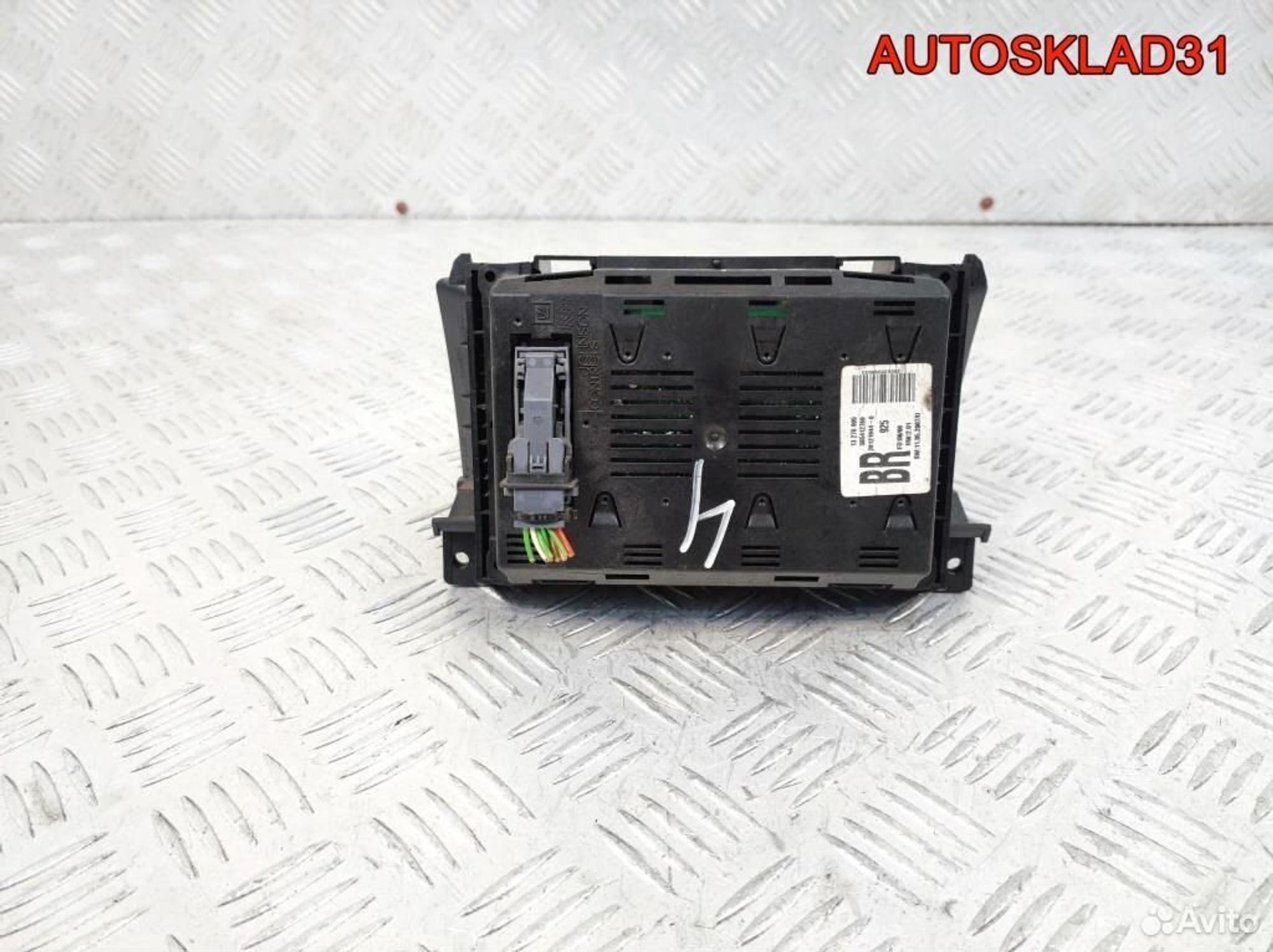 Дисплей информационный Opel Zafira B 13276999, 1100 рублей, Дубовое