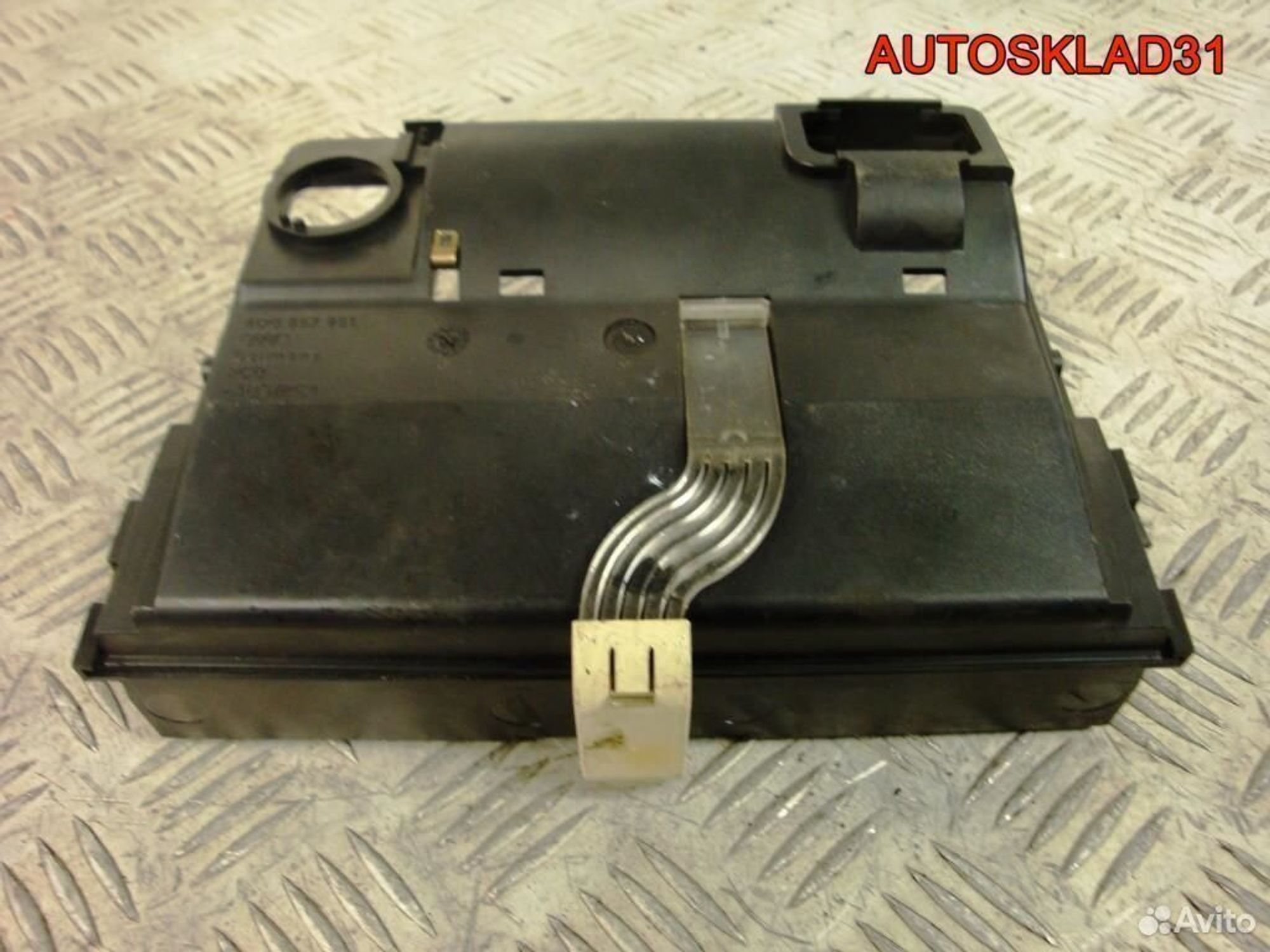 Пепельница передняя Audi A8 D2 4D0857951, 1100 рублей, Дубовое