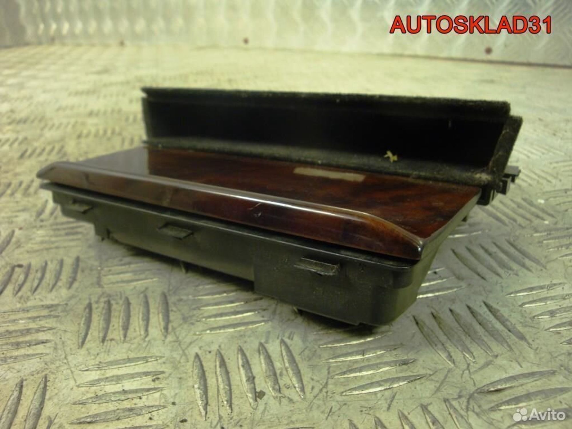 Пепельница передняя Audi A8 D2 4D0857951, 1100 рублей, Дубовое