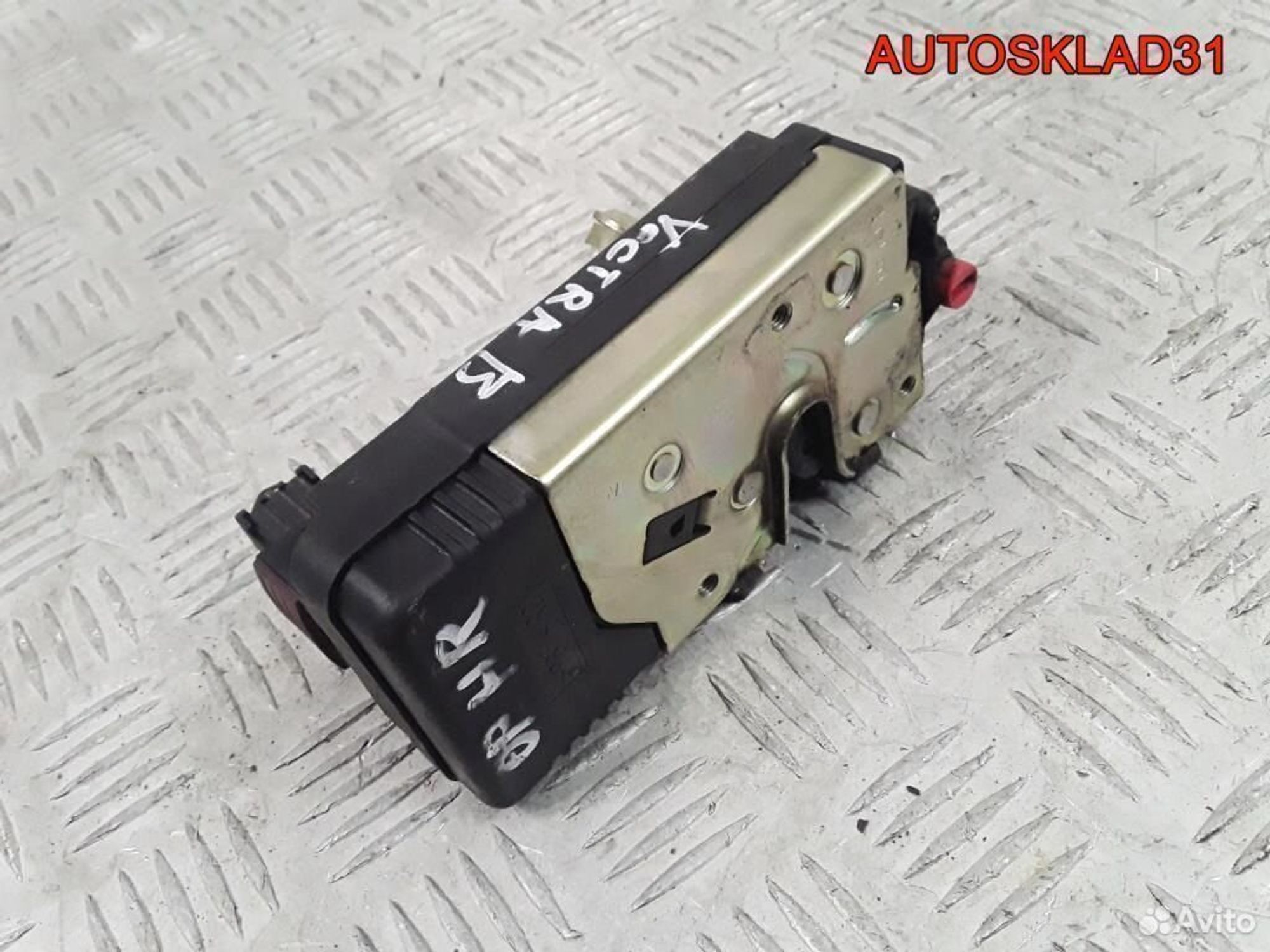 Замок двери задней правой Opel Vectra B 90503996, 1400 рублей, Дубовое