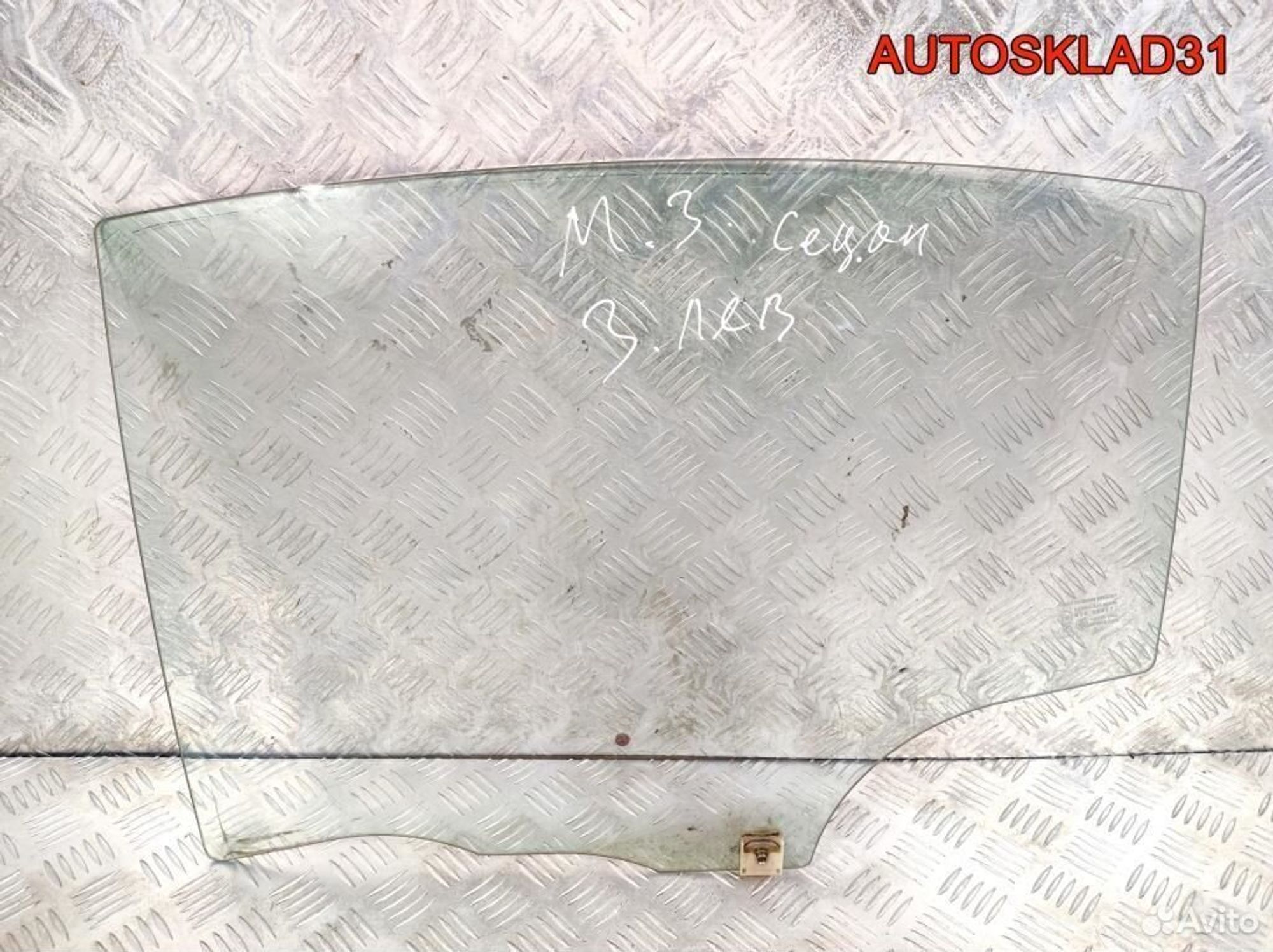 Стекло двери задней левой Mazda 3 BK BAN673511, 1700 рублей, Дубовое