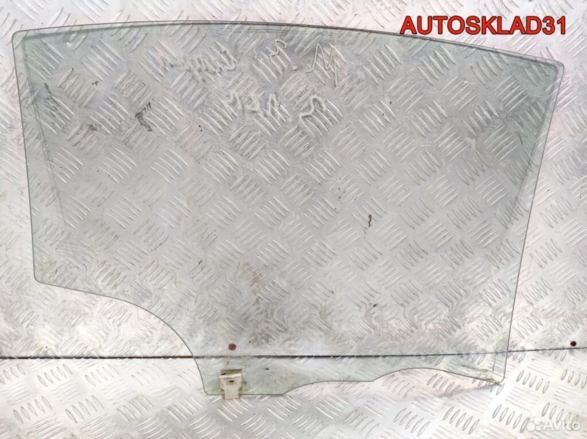 Стекло двери задней левой Mazda 3 BK BAN673511, 1700 рублей, Дубовое