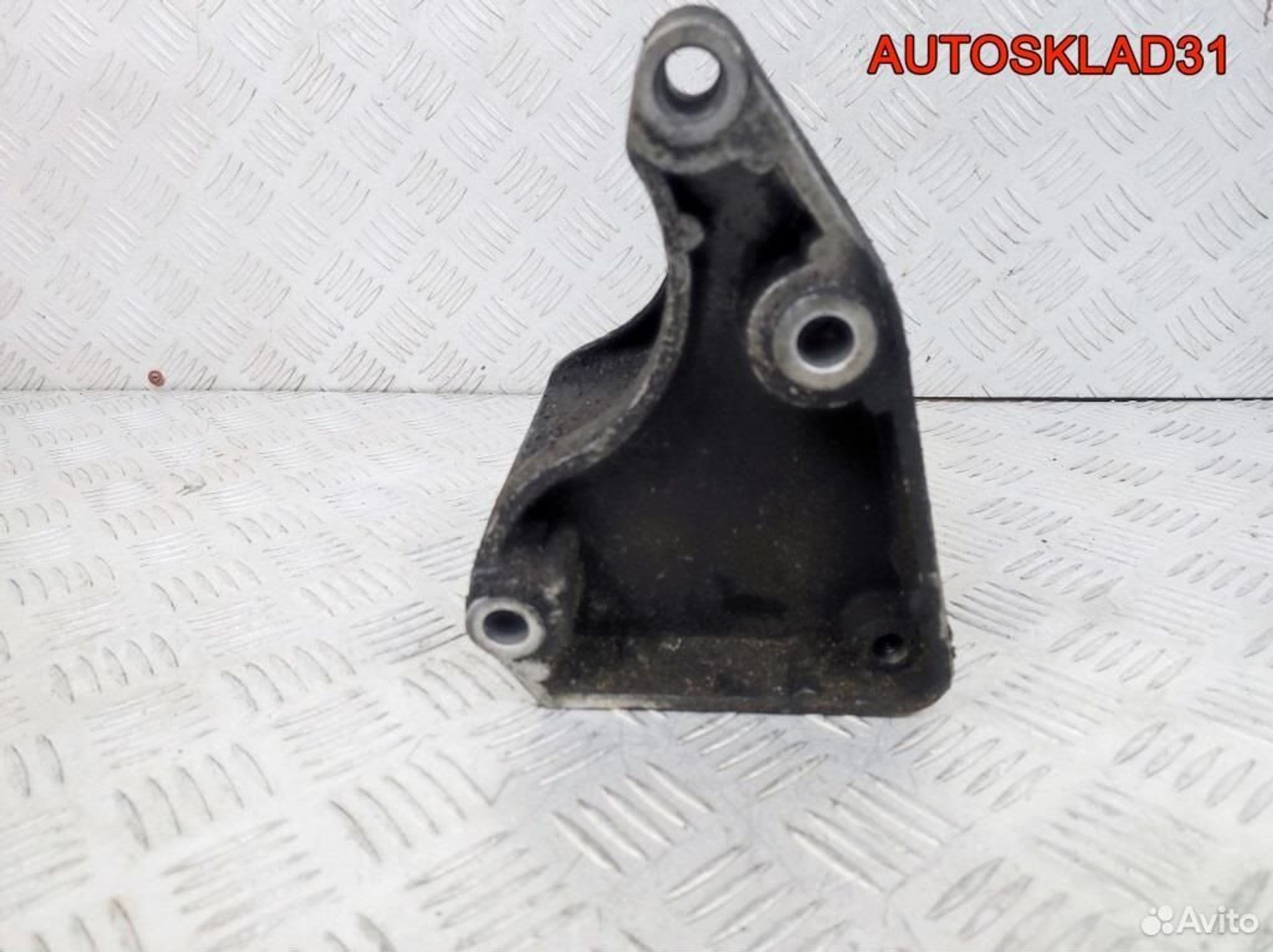 Кронштейн двигателя задний Opel Vectra C 9191126, 1700 рублей, Дубовое