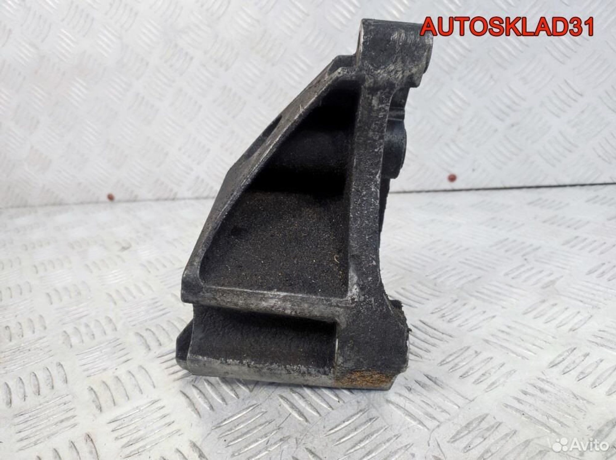 Кронштейн двигателя задний Opel Vectra C 9191126, 1700 рублей, Дубовое