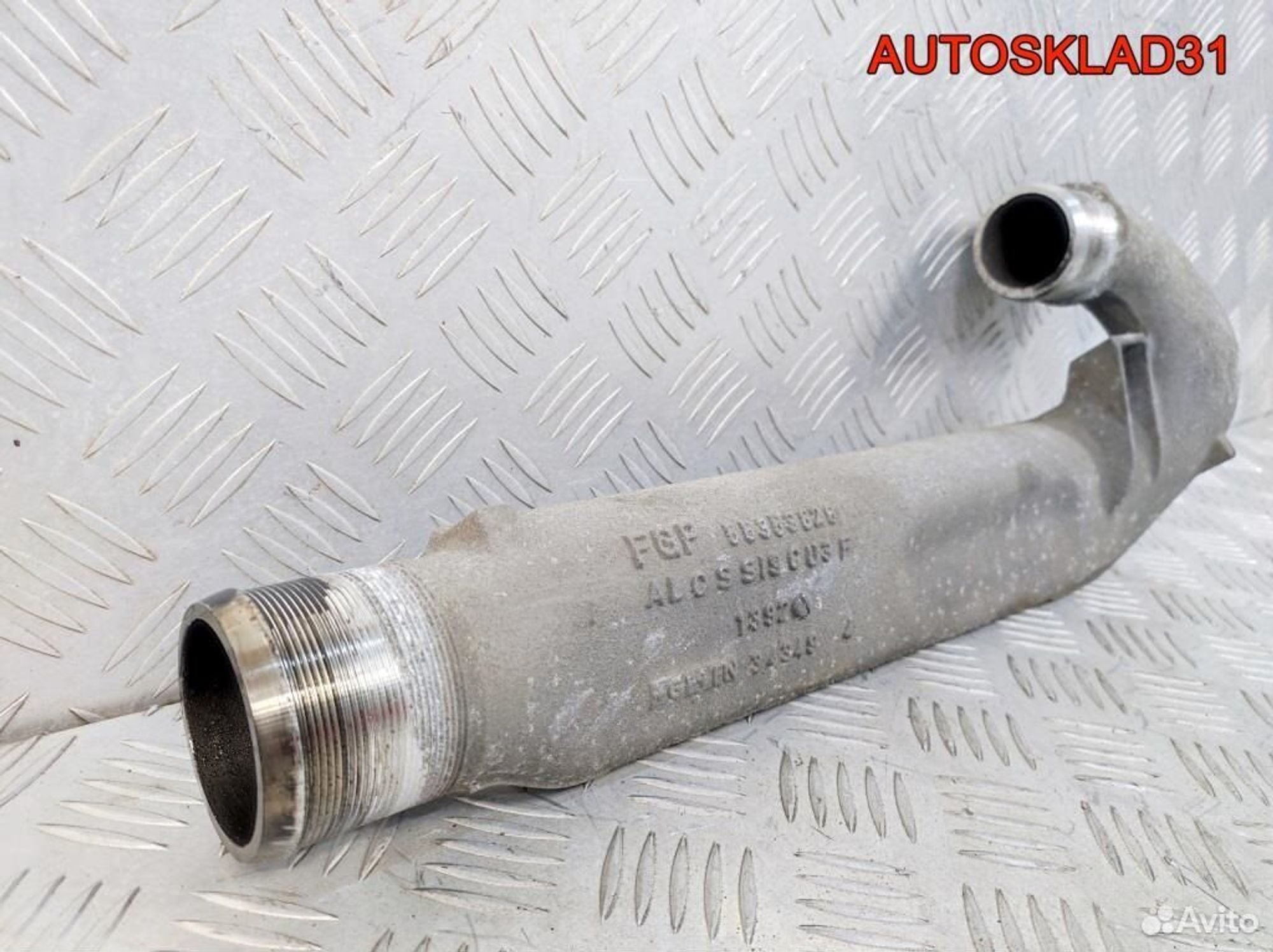 Патрубок интеркулера Opel Astra H 55353826 Дизель, 600 рублей, Дубовое