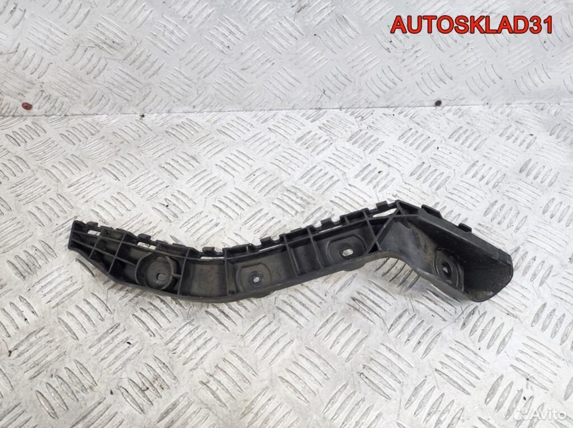 Направляющая заднего бампера левая Skoda Rapid 5JJ, 900 рублей, Дубовое