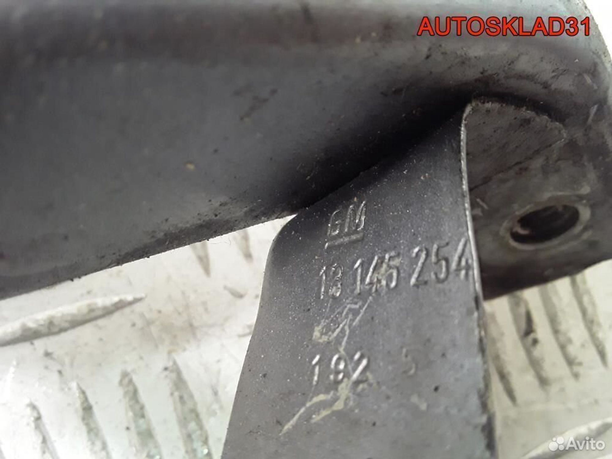 Панель передняя правая Opel Zafira B 13145254, 1700 рублей, Дубовое