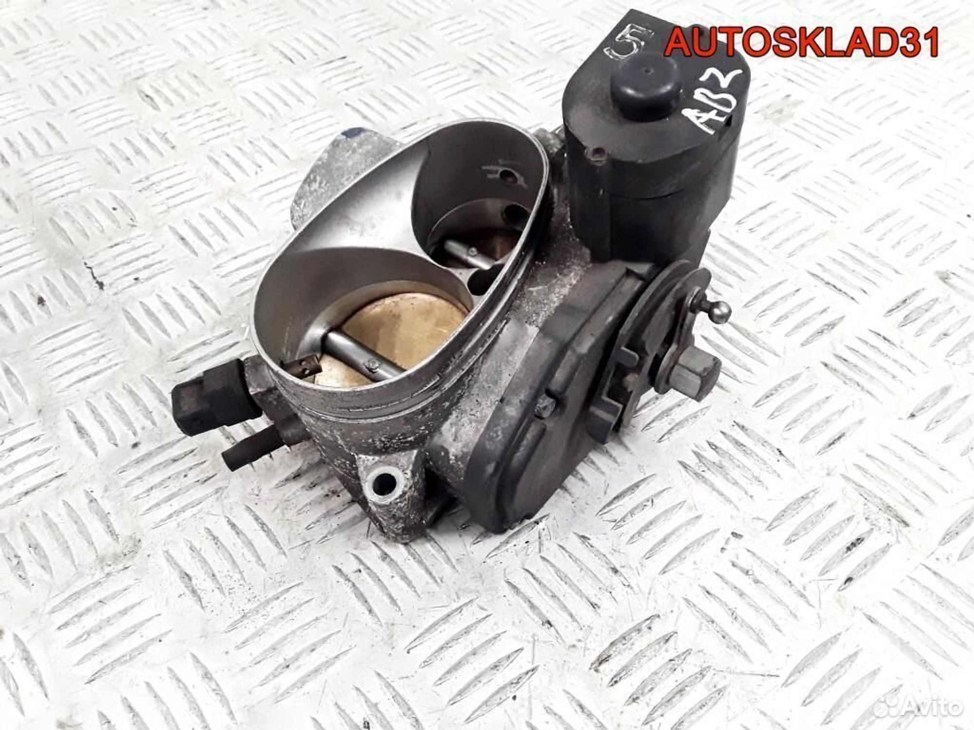 Заслонка дроссельная электр-я Audi A8 077133063AE, 3600 рублей, Дубовое