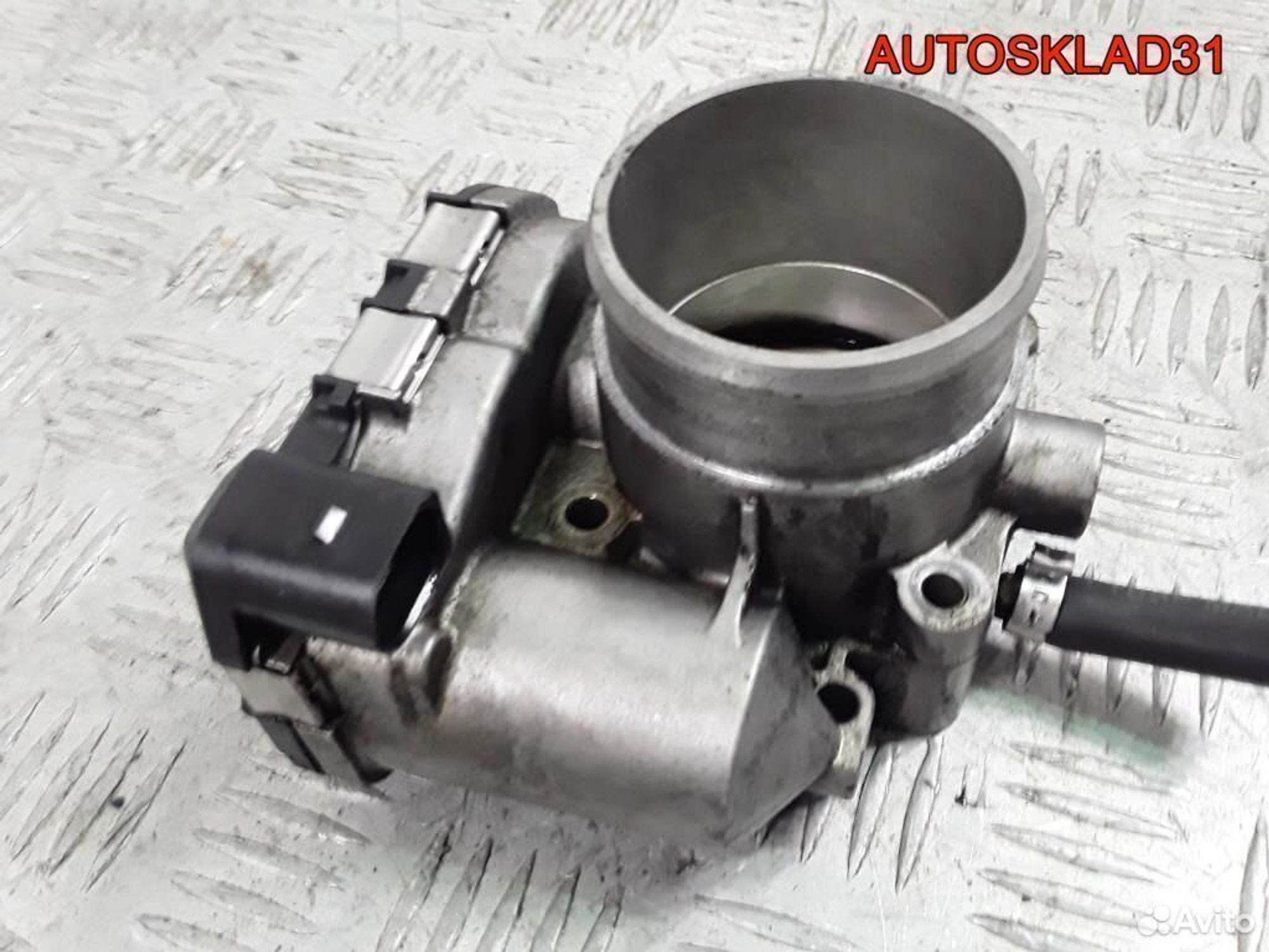 Заслонка дроссельная Audi A3 1,8 AUM 06A133062C, 3300 рублей, Дубовое