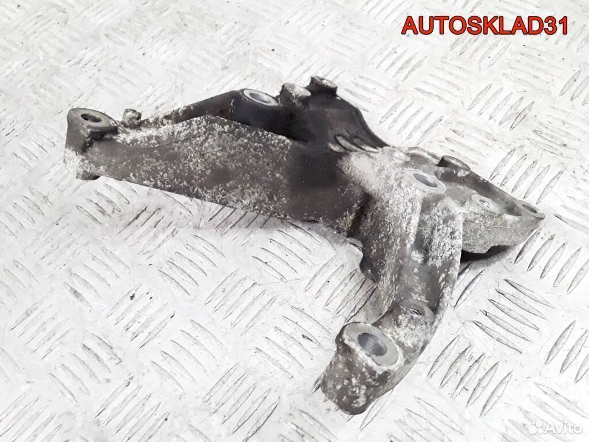 Кронштейн гидроусилителя Ford Focus 1 97bb3k738ae, 600 рублей, Дубовое