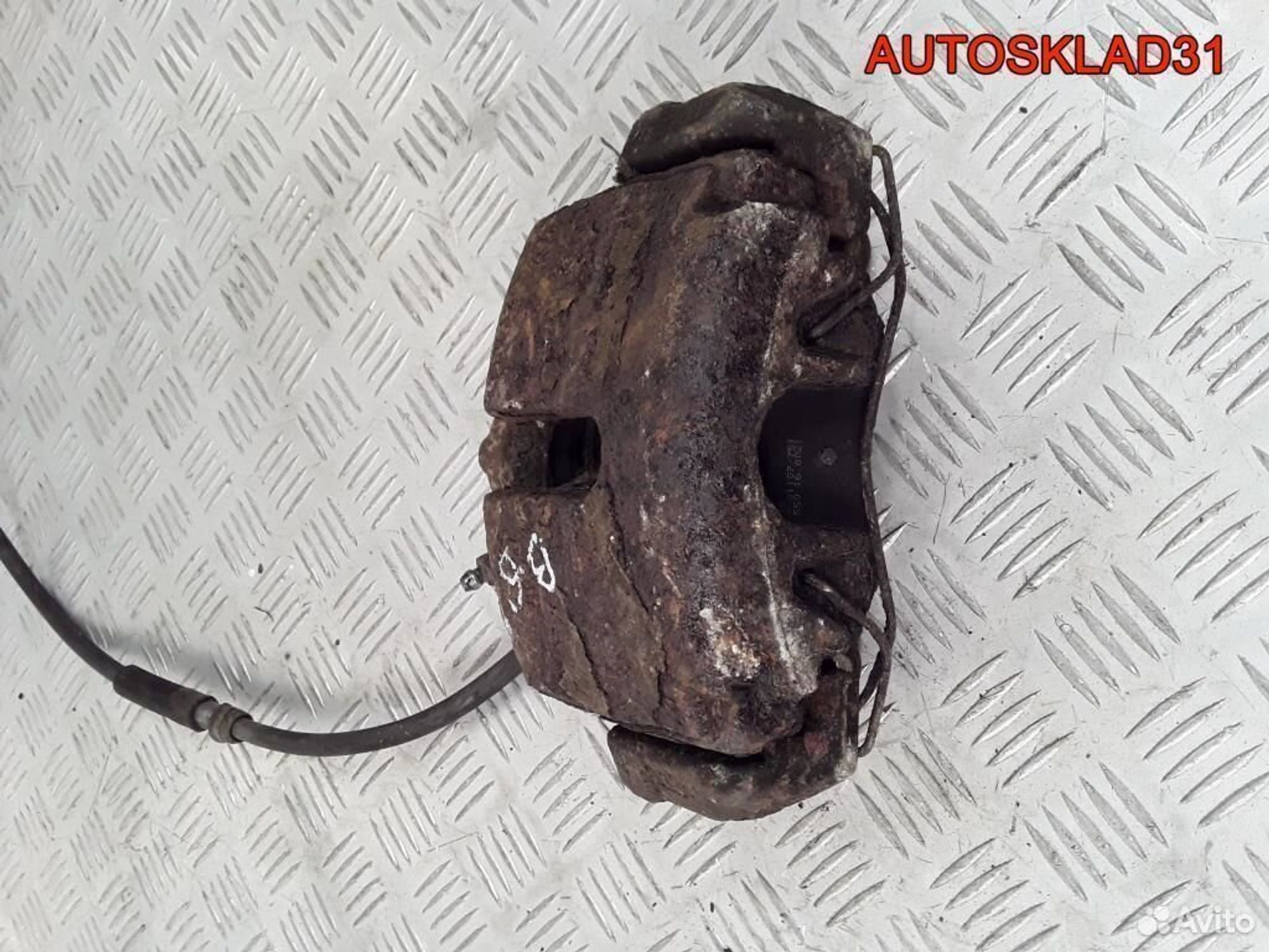 Суппорт тормозной передний правый VW Passat B6 2,0, 2600 рублей, Дубовое