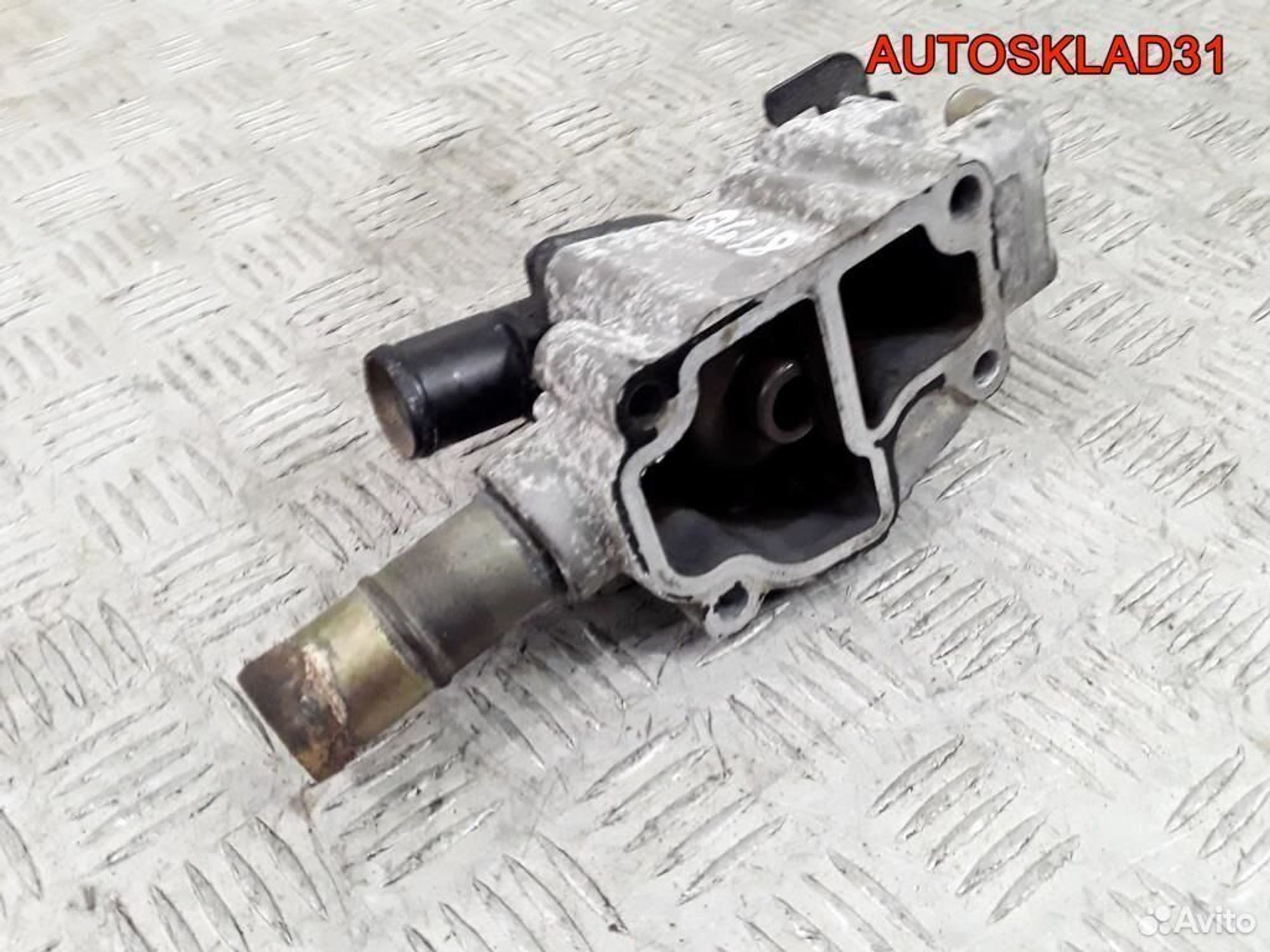 Корпус термостата Ниссан Примера п12е 130499F600, 1400 рублей, Дубовое