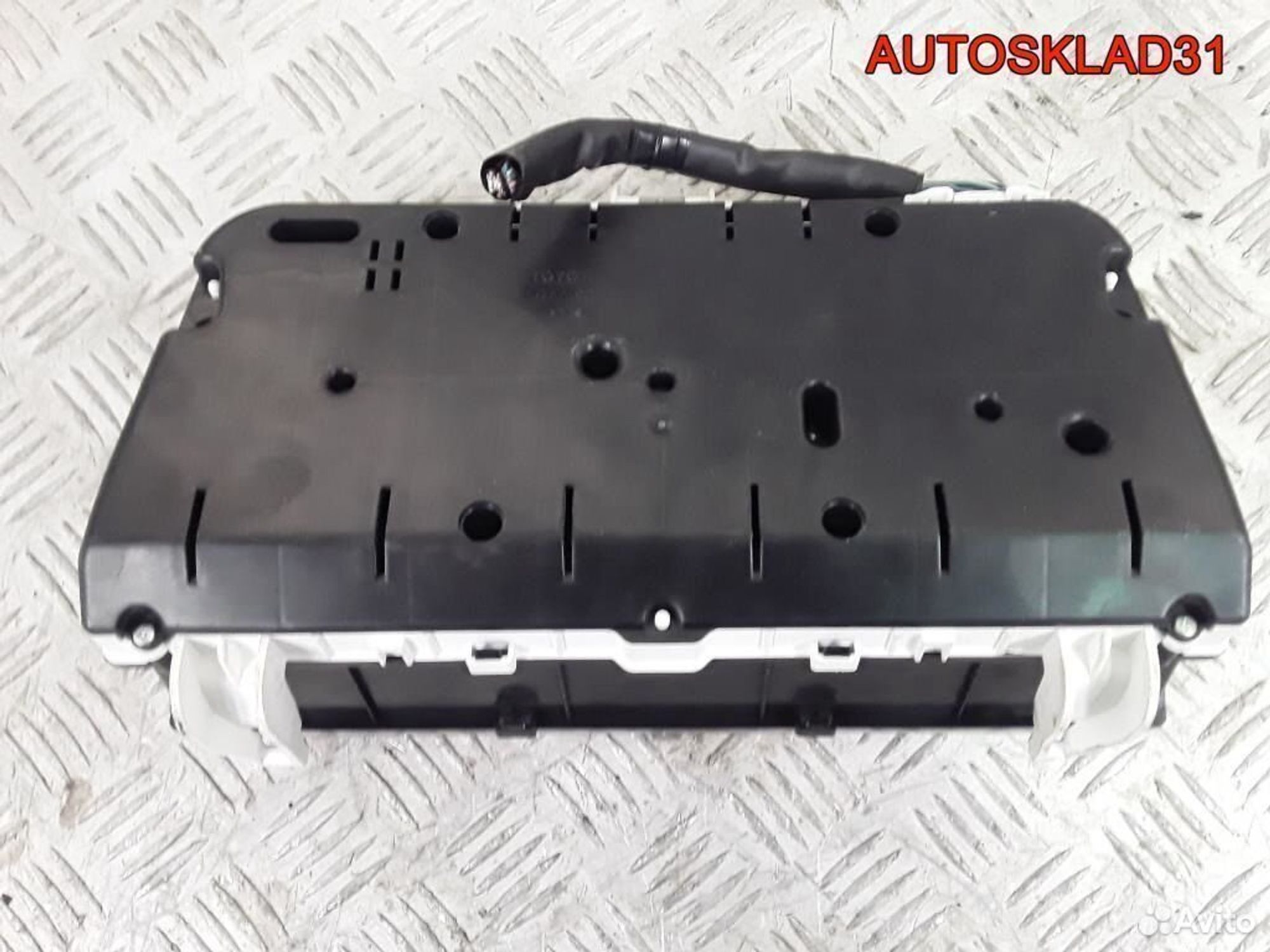 Панель приборов Toyota Corolla Verso 838000F092, 2600 рублей, Дубовое