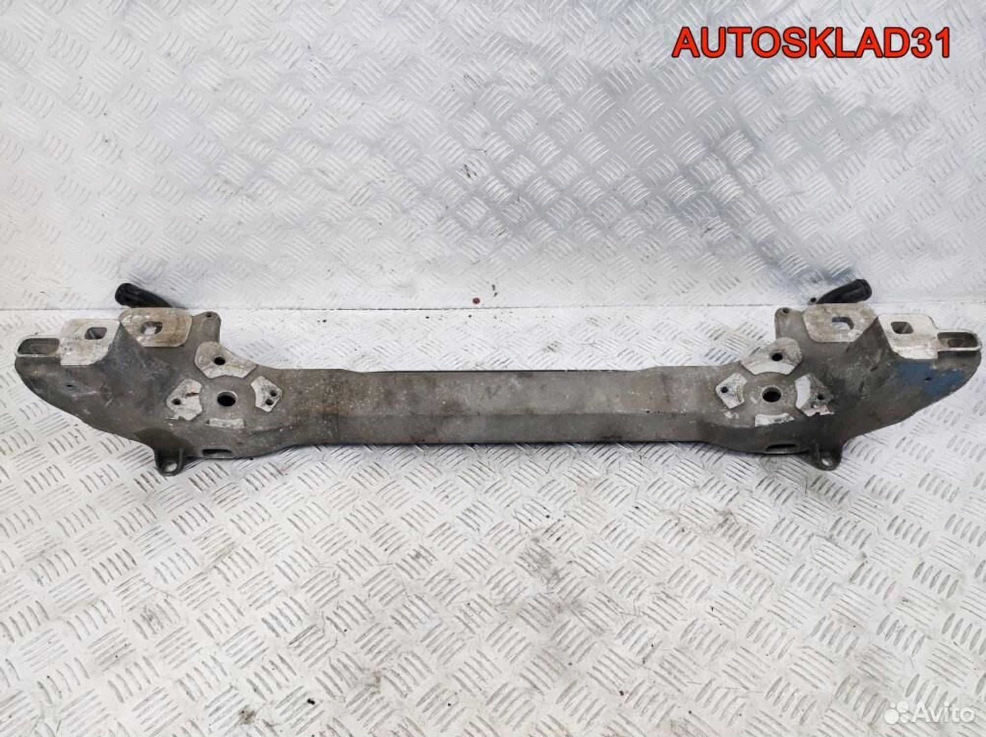 Балка подмоторная Audi A8 D3 4E0199205K, 4100 рублей, Дубовое