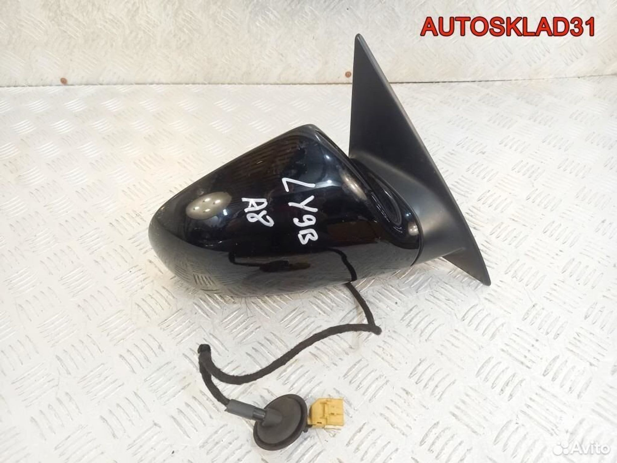 Зеркало правое электрическое Audi A8 D3 4E1858532P, 7200 рублей, Дубовое