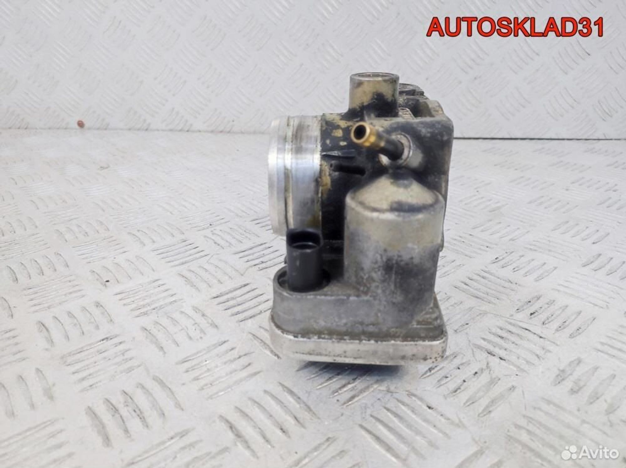 Заслонка дроссельная VW Passat B5+ 06B133062L, 3600 рублей, Дубовое