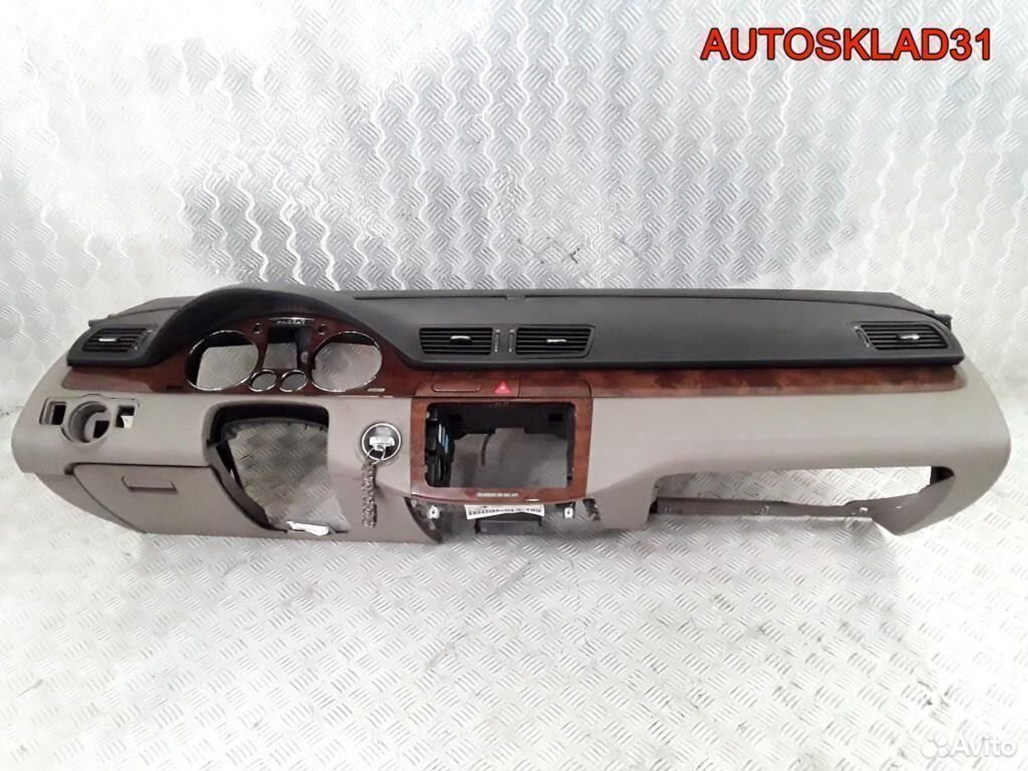 Торпедо Volkswagen Passat B6 3C1857004, 25000 рублей, Дубовое