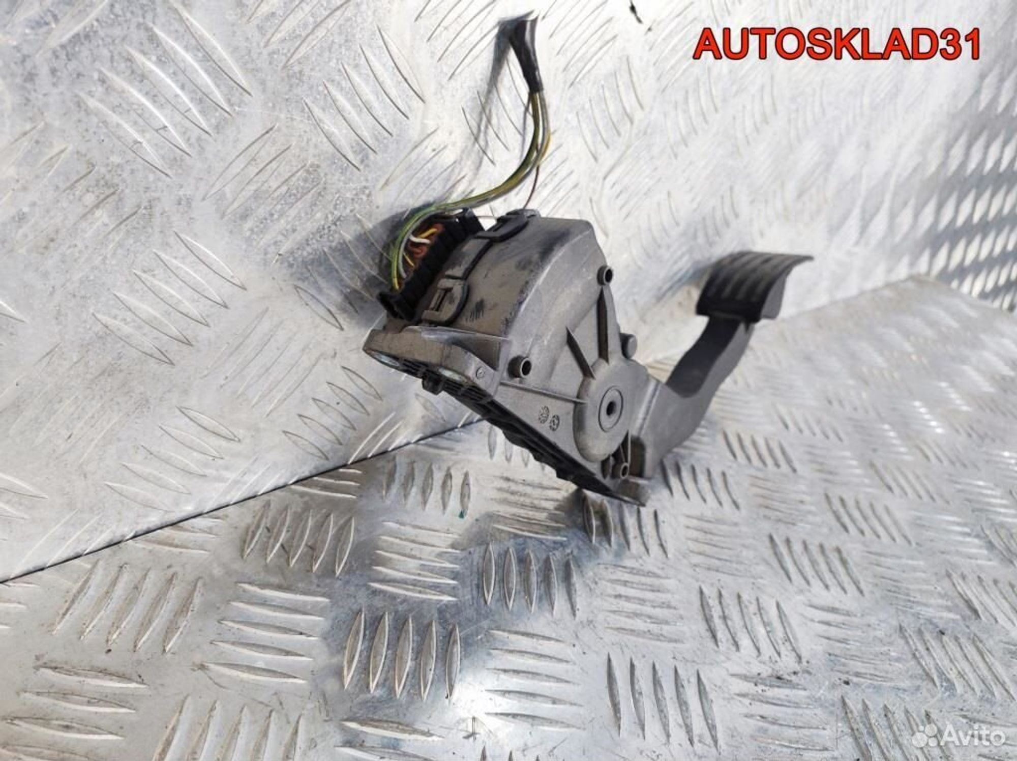 Педаль газа Ford C-MAX 3M519F836AF, 2600 рублей, Дубовое