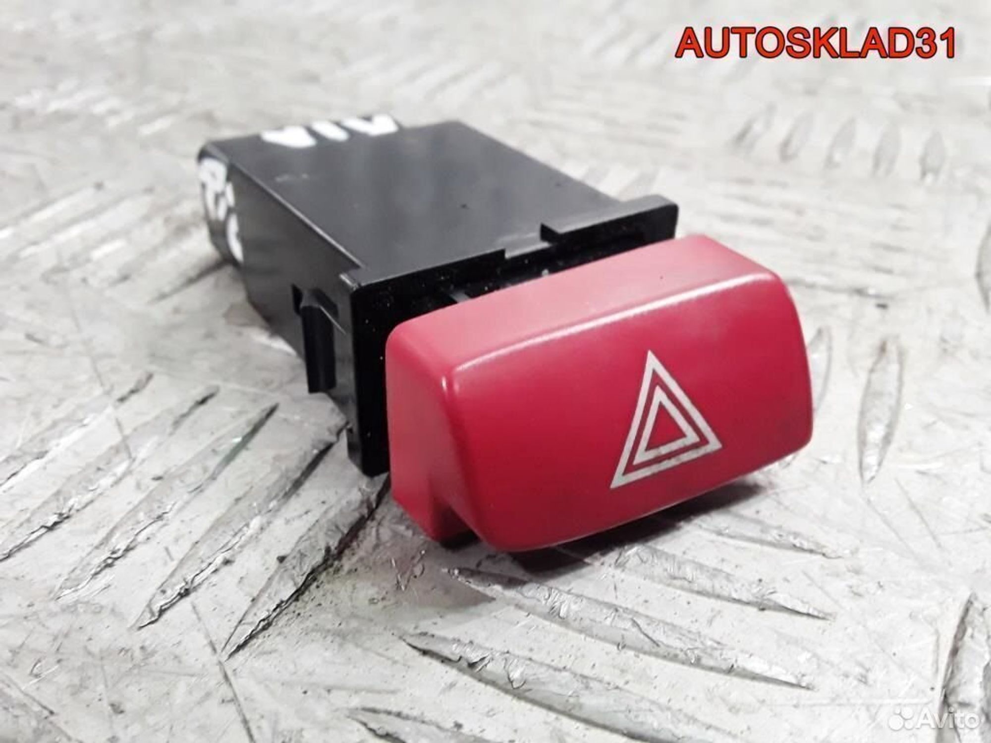 Кнопка аварийной сигнализации Kia Rio 937901G000, 600 рублей, Дубовое