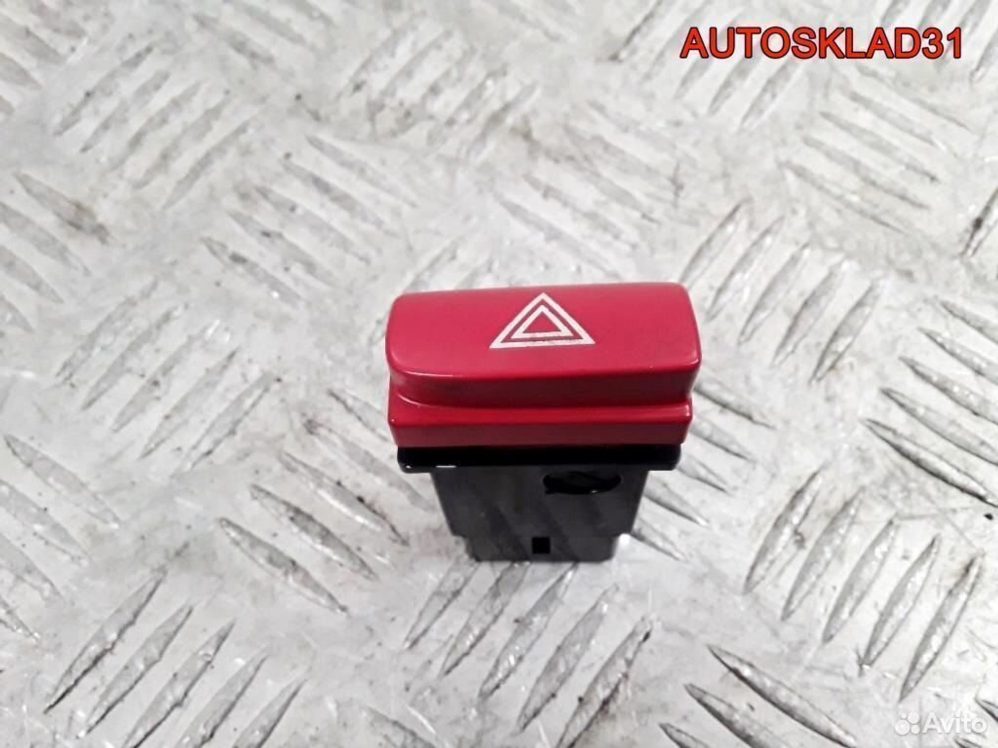 Кнопка аварийной сигнализации Kia Rio 937901G000, 600 рублей, Дубовое