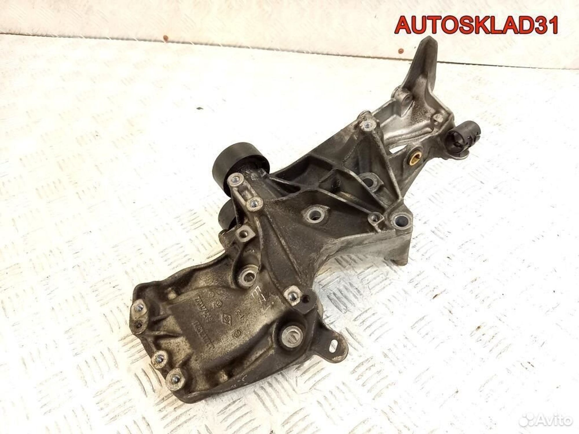 Кронштейн генератора Renault Kangoo 7700274249, 1200 рублей, Дубовое