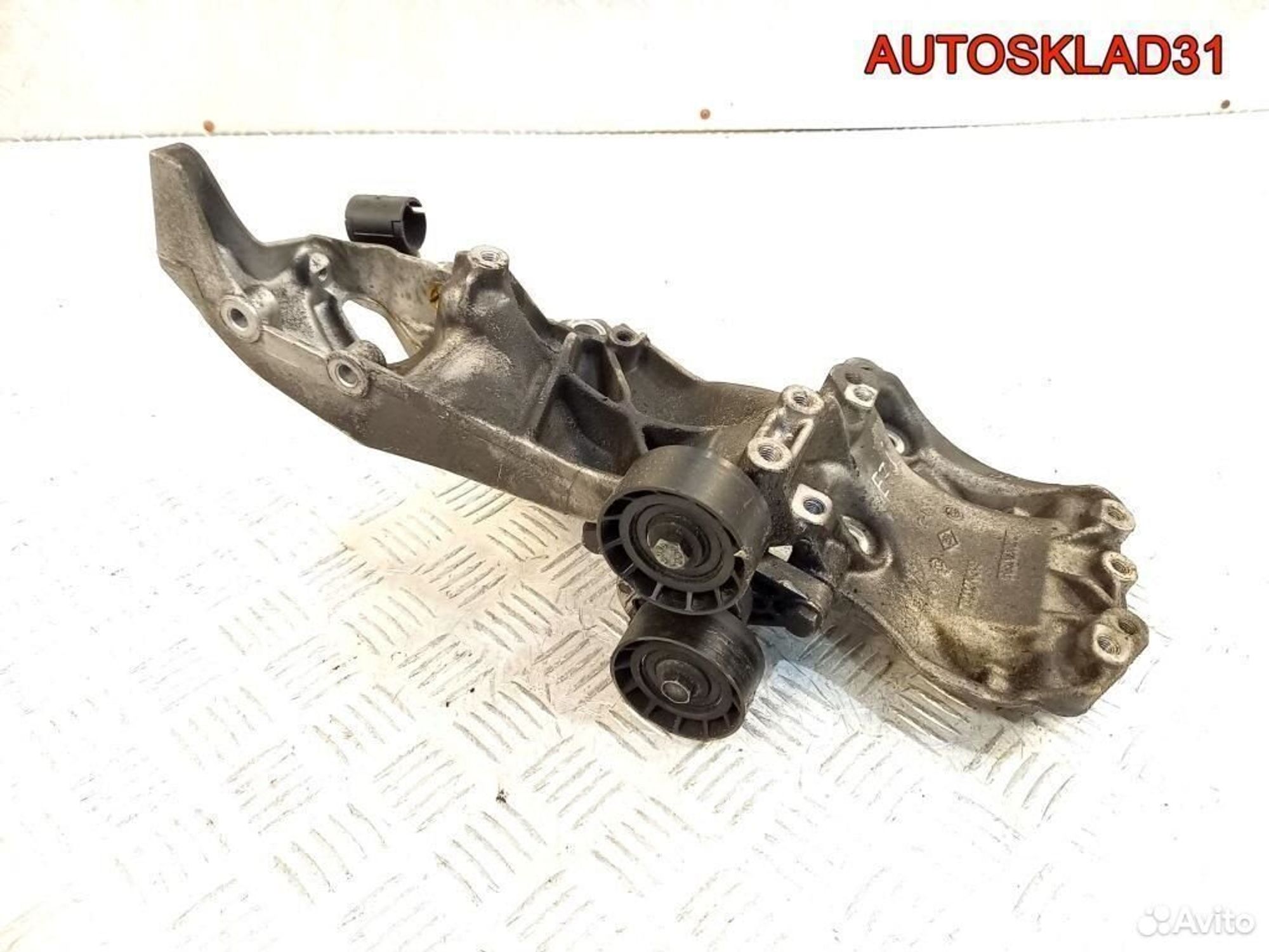 Кронштейн генератора Renault Kangoo 7700274249, 1200 рублей, Дубовое