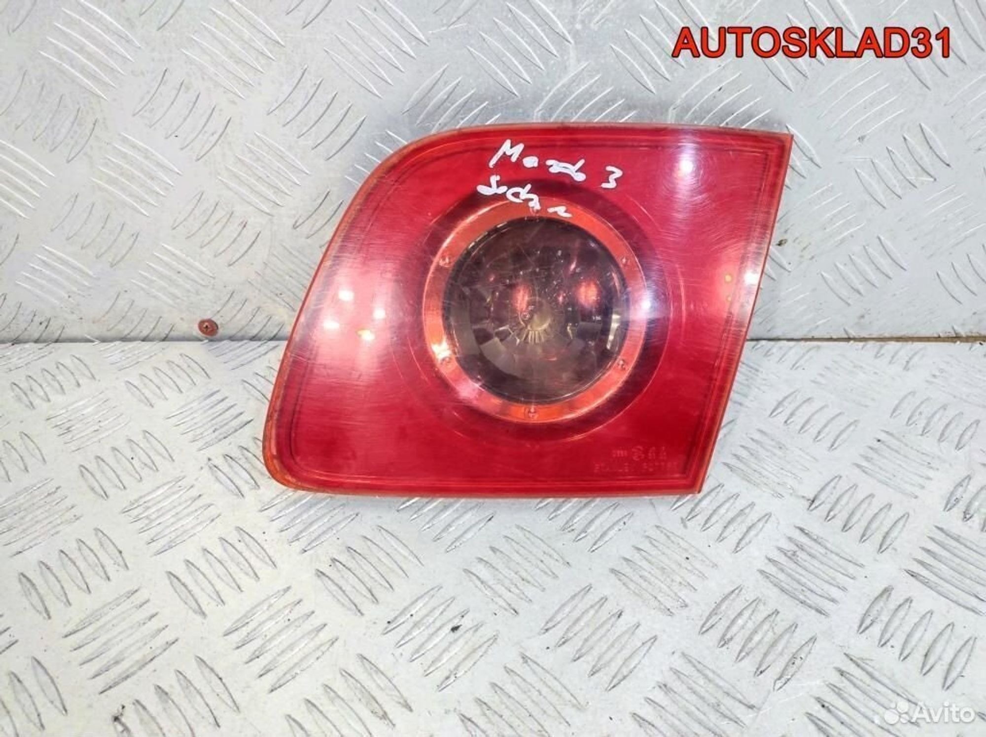 Фонарь задний внутренний правый Mazda 3 BK P2775R, 1100 рублей, Дубовое