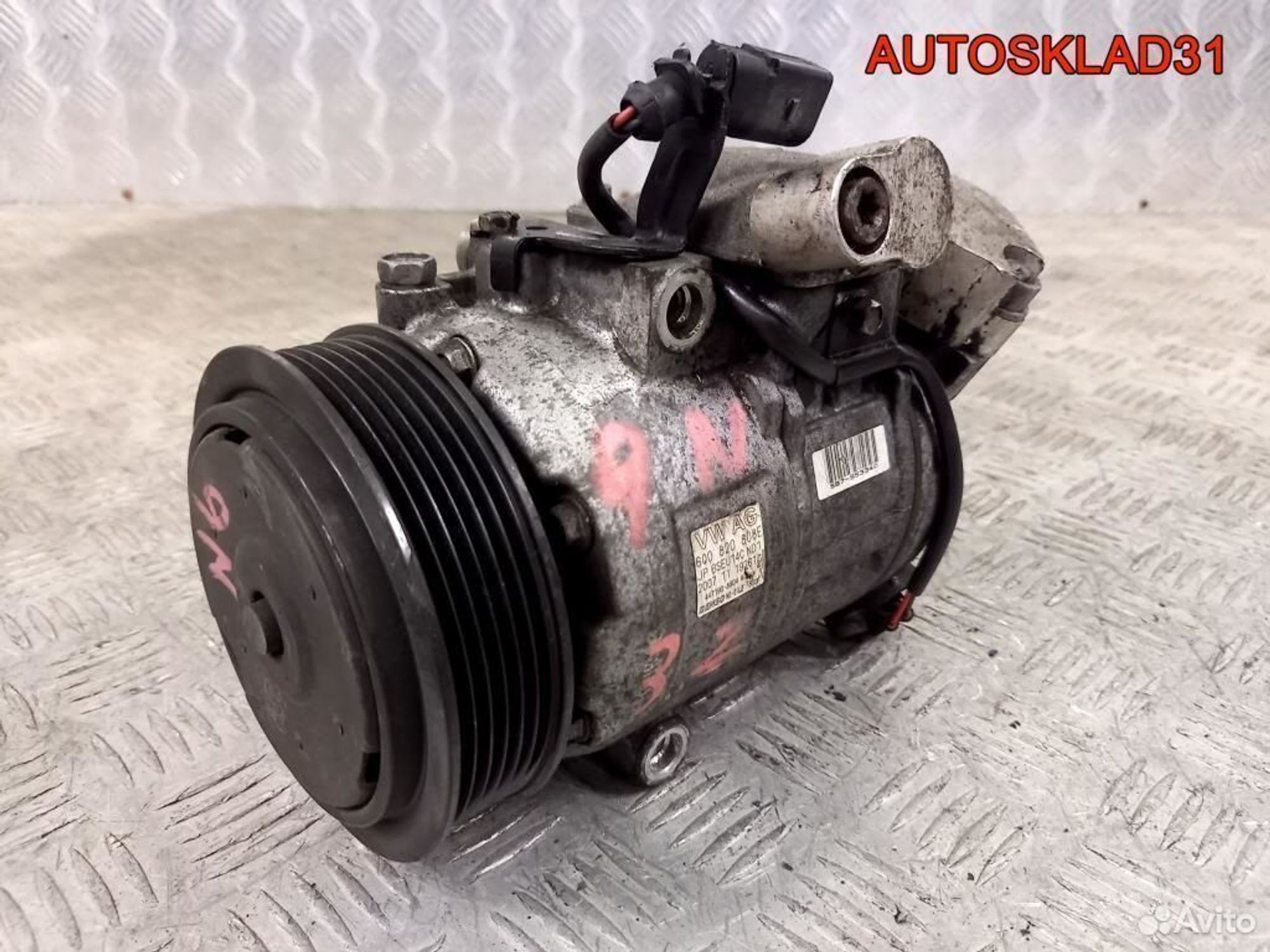 Компрессор кондиционера Volkswagen Polo 6Q0820808E, 4100 рублей, Дубовое