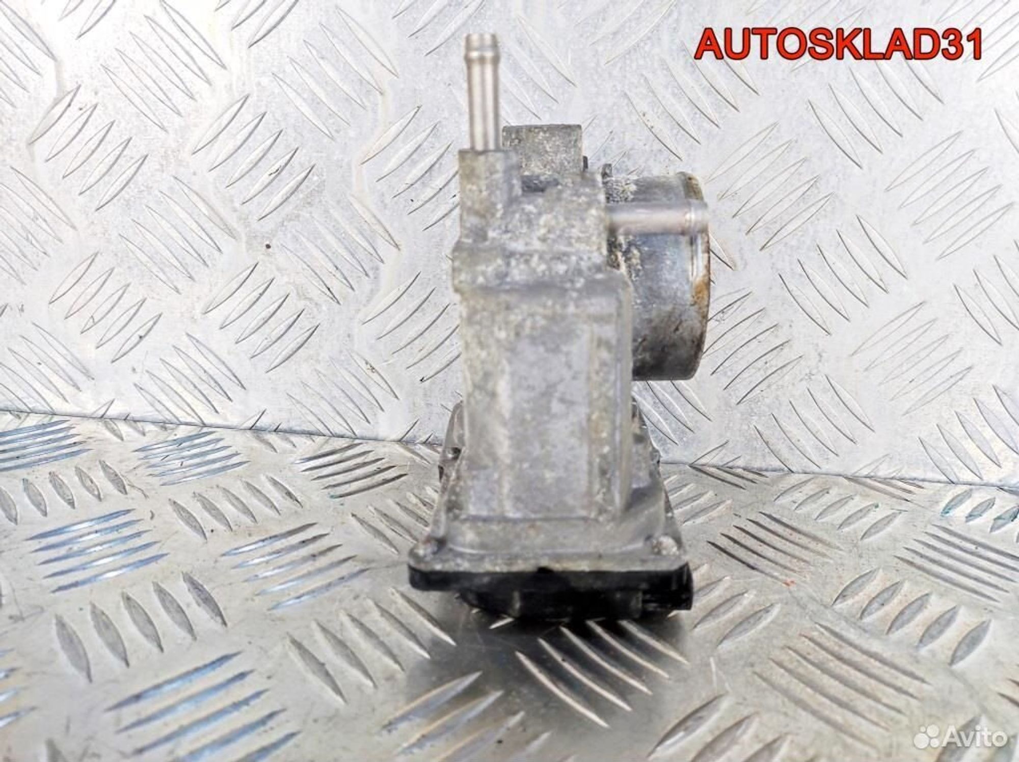 Заслонка дроссельная Toyota Corolla E15 2203037010, 2600 рублей, Дубовое