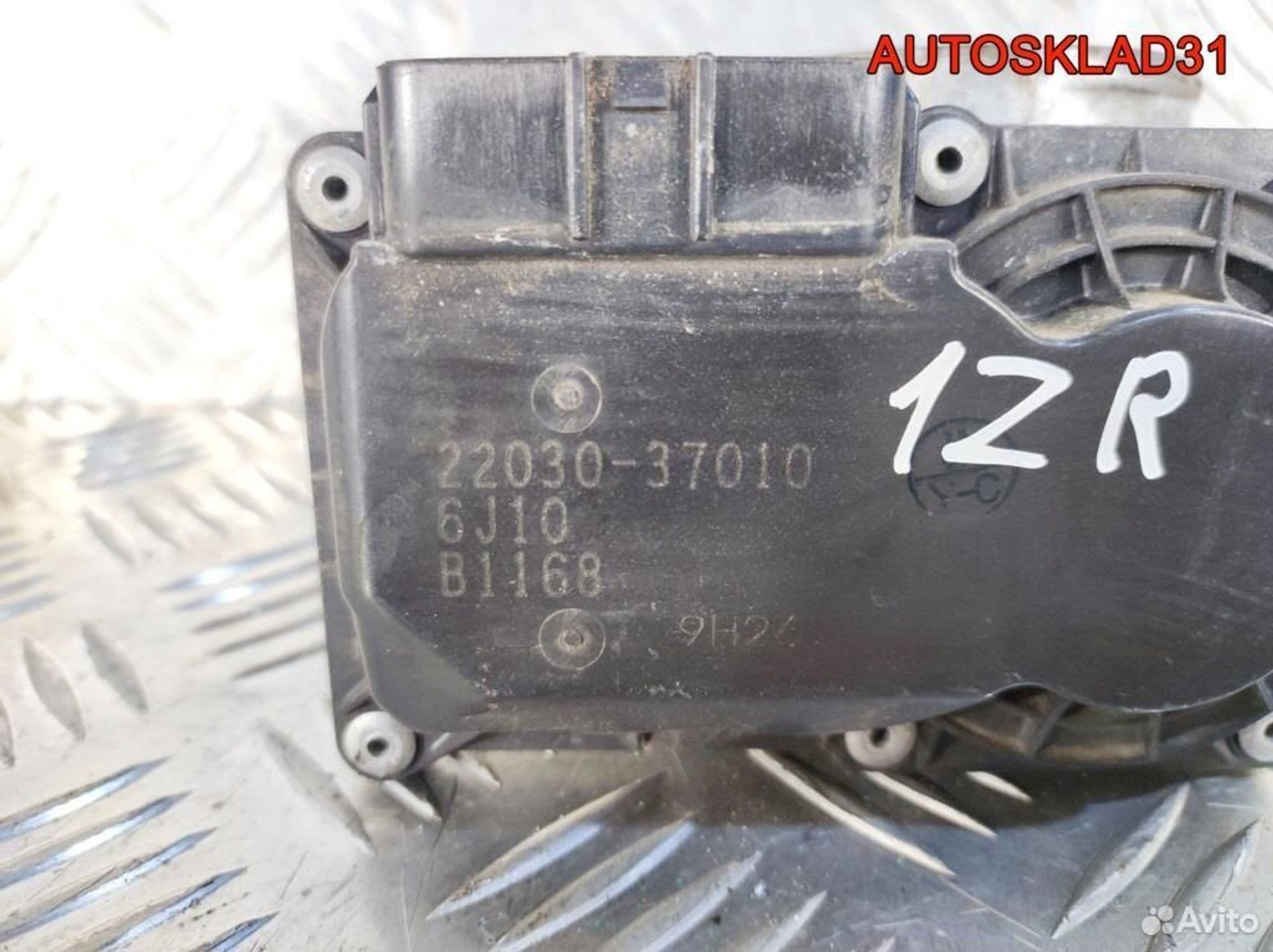 Заслонка дроссельная Toyota Corolla E15 2203037010, 2600 рублей, Дубовое