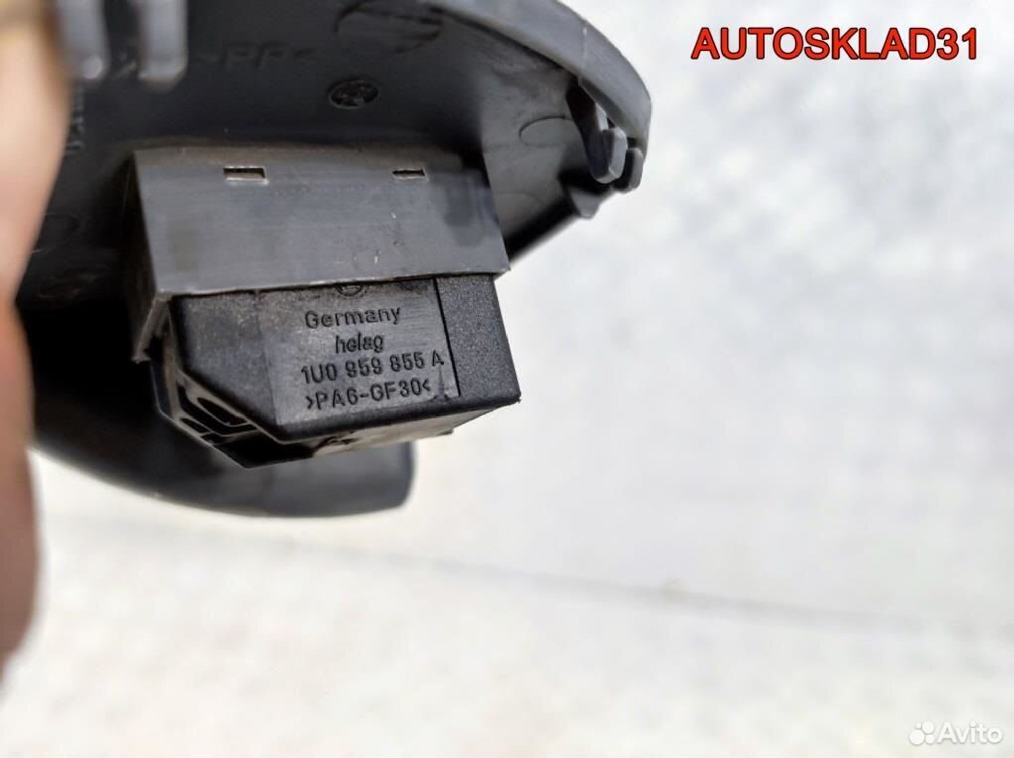 Кнопка стеклоподъемника Skoda Octavia 1U0959855A, 600 рублей, Дубовое