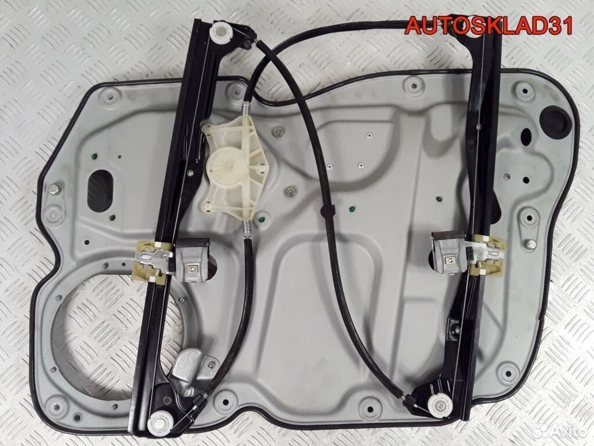 Стеклоподъёмник электр. п/левый Touran 1T1837729AE, 3600 рублей, Дубовое