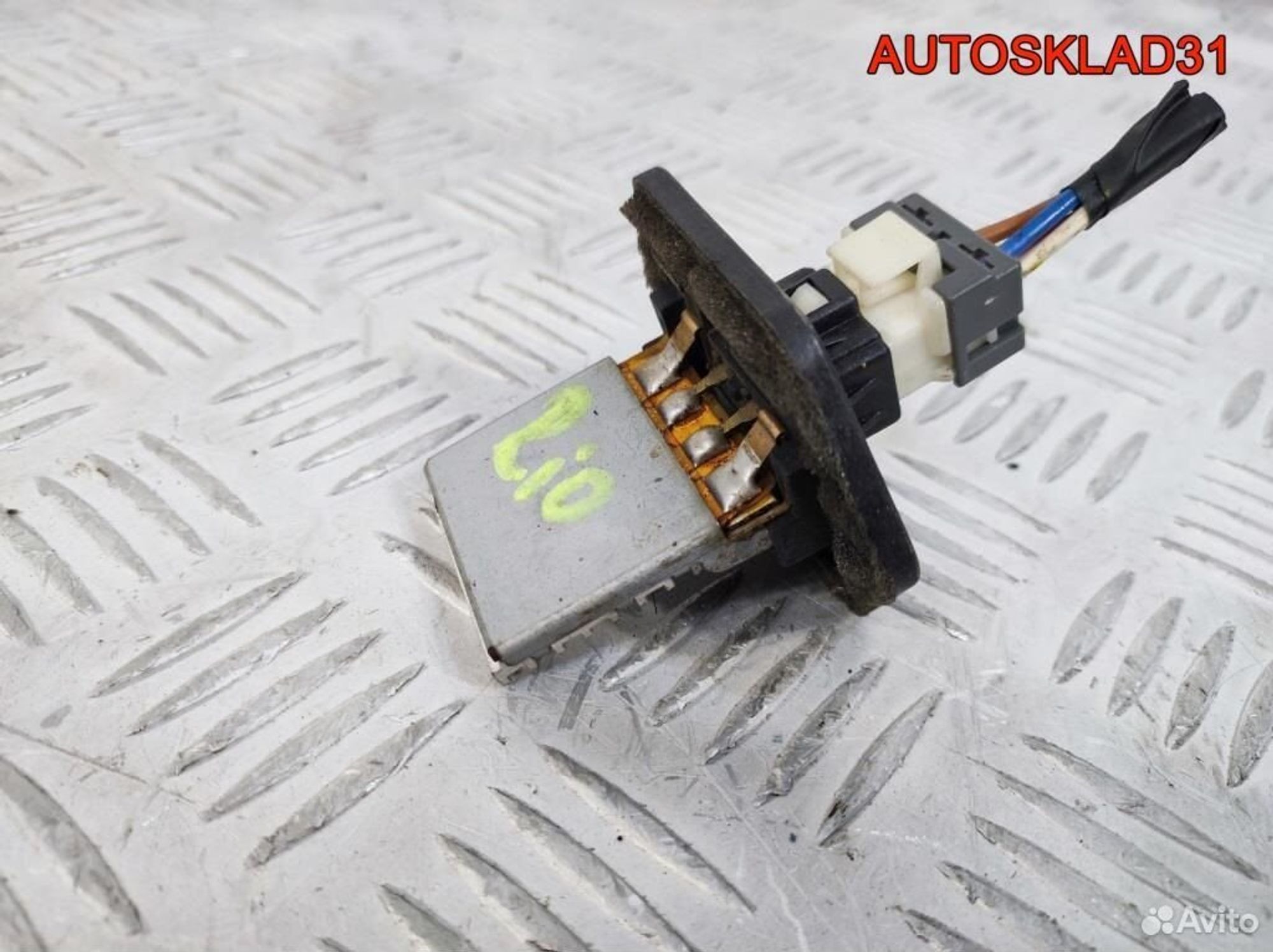 Резистор отопителя Kia RIio 971281G000, 900 рублей, Дубовое