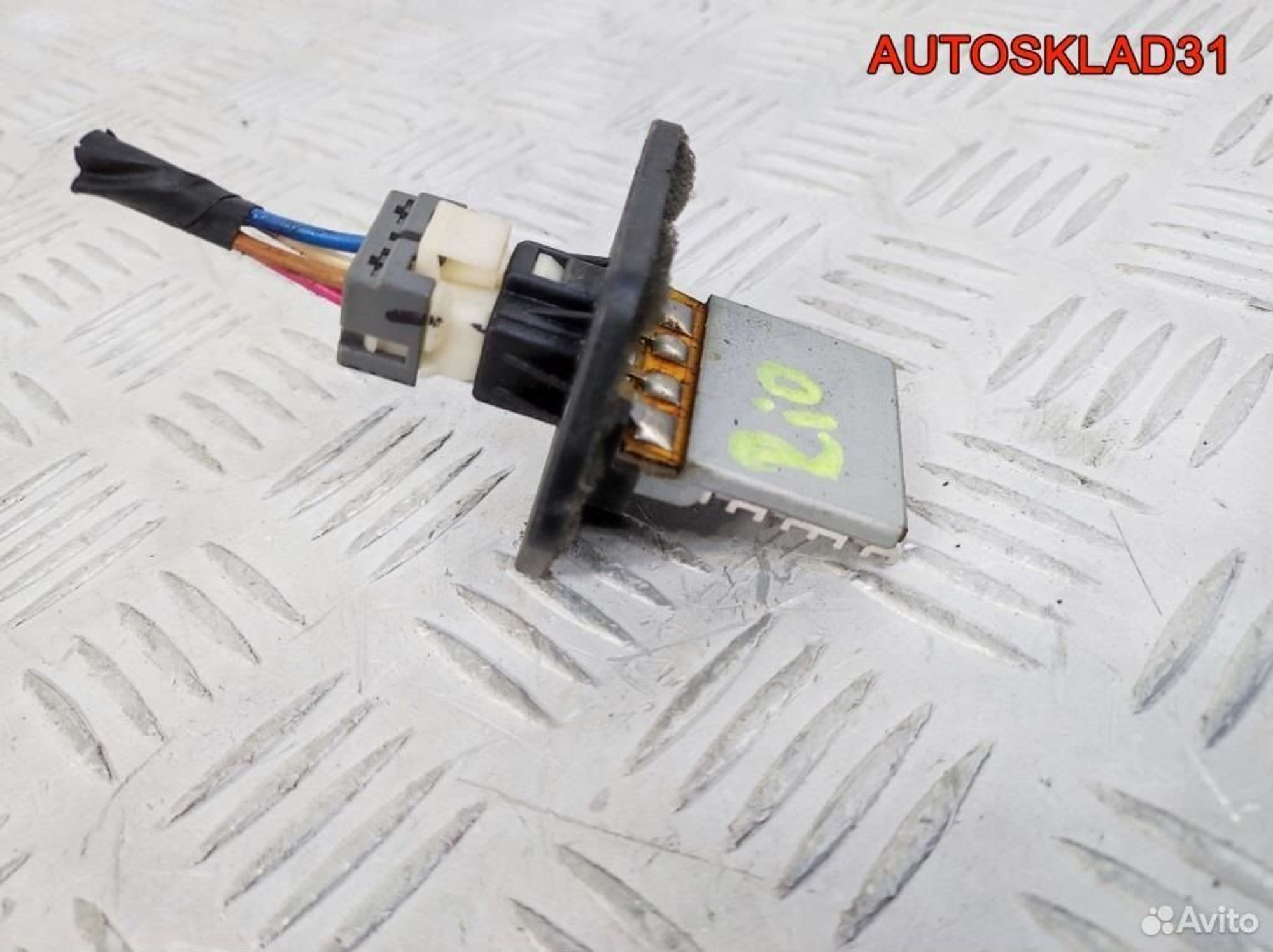 Резистор отопителя Kia RIio 971281G000, 900 рублей, Дубовое