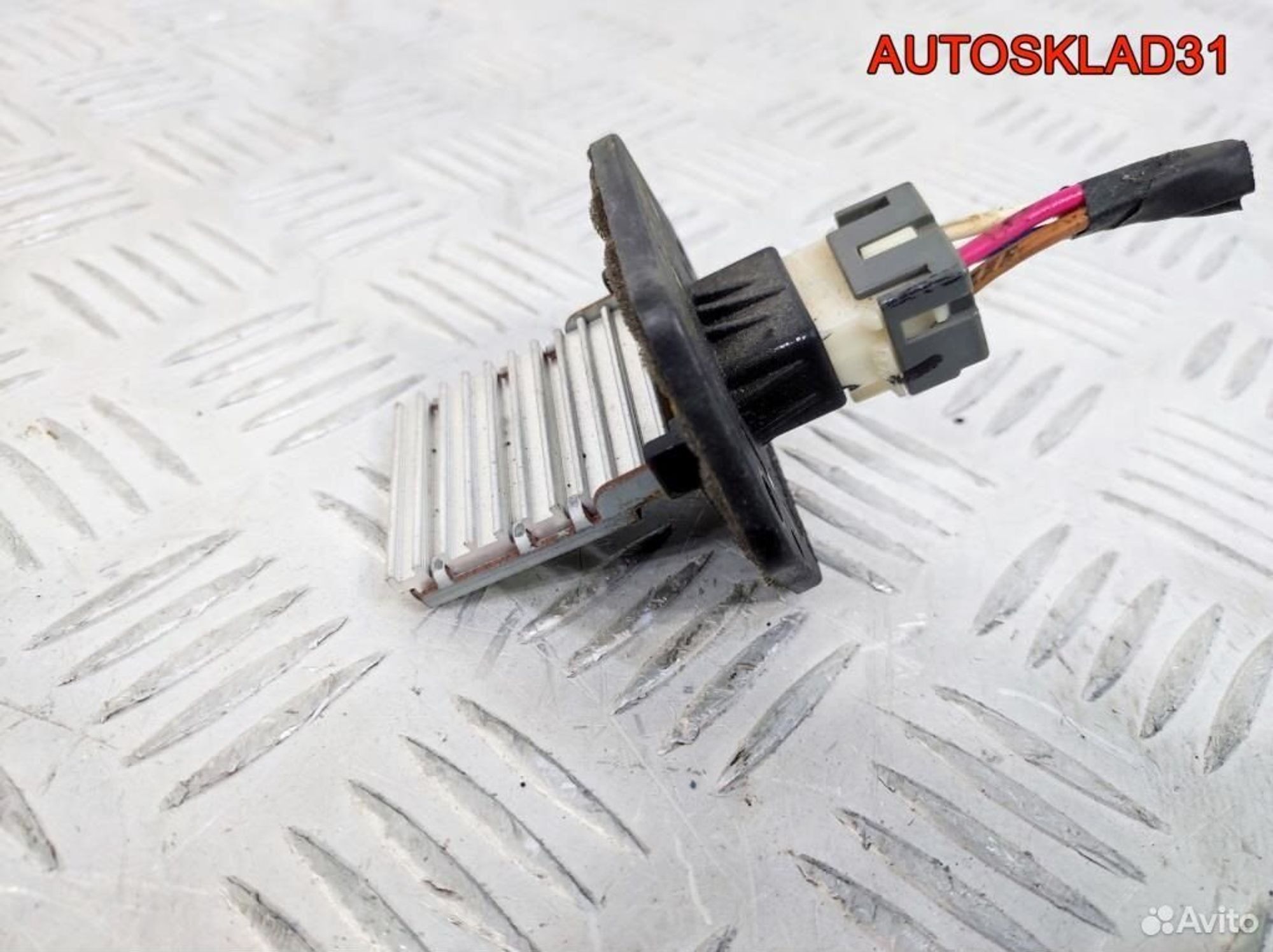 Резистор отопителя Kia RIio 971281G000, 900 рублей, Дубовое