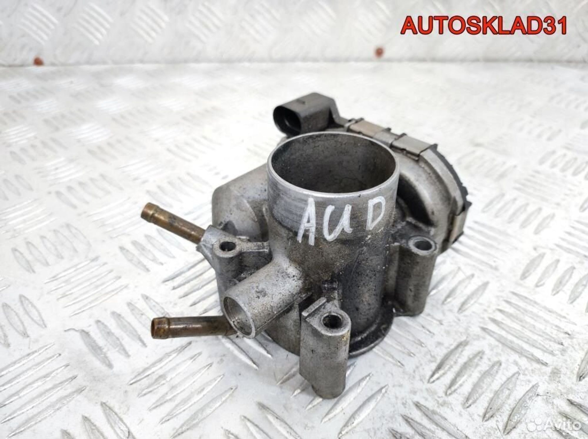 Заслонка дроссельная VW Polo 1.4 AUD 030133062C, 2500 рублей, Дубовое