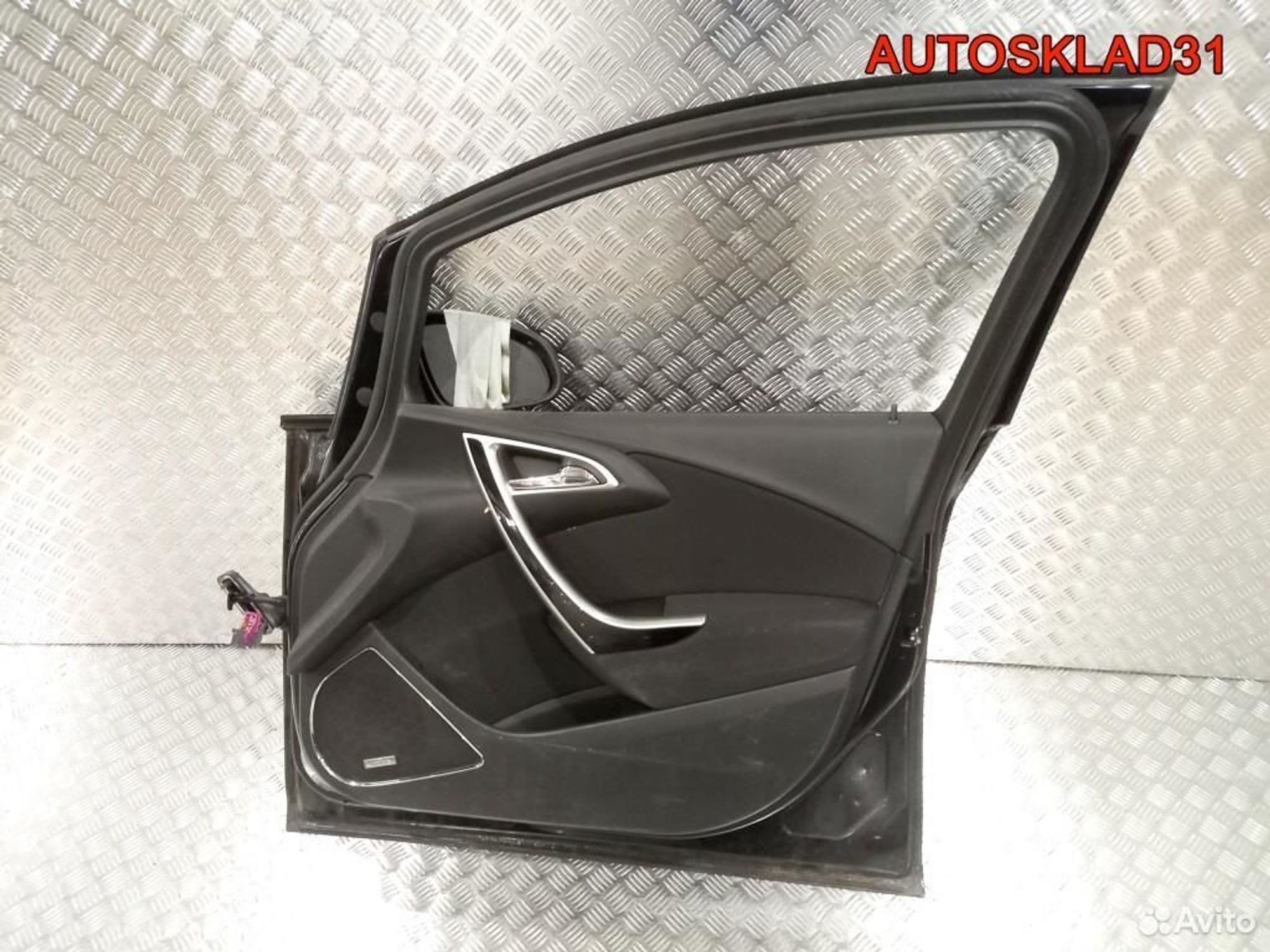 Дверь передняя правая Opel Astra J 13285607, 19400 рублей, Дубовое