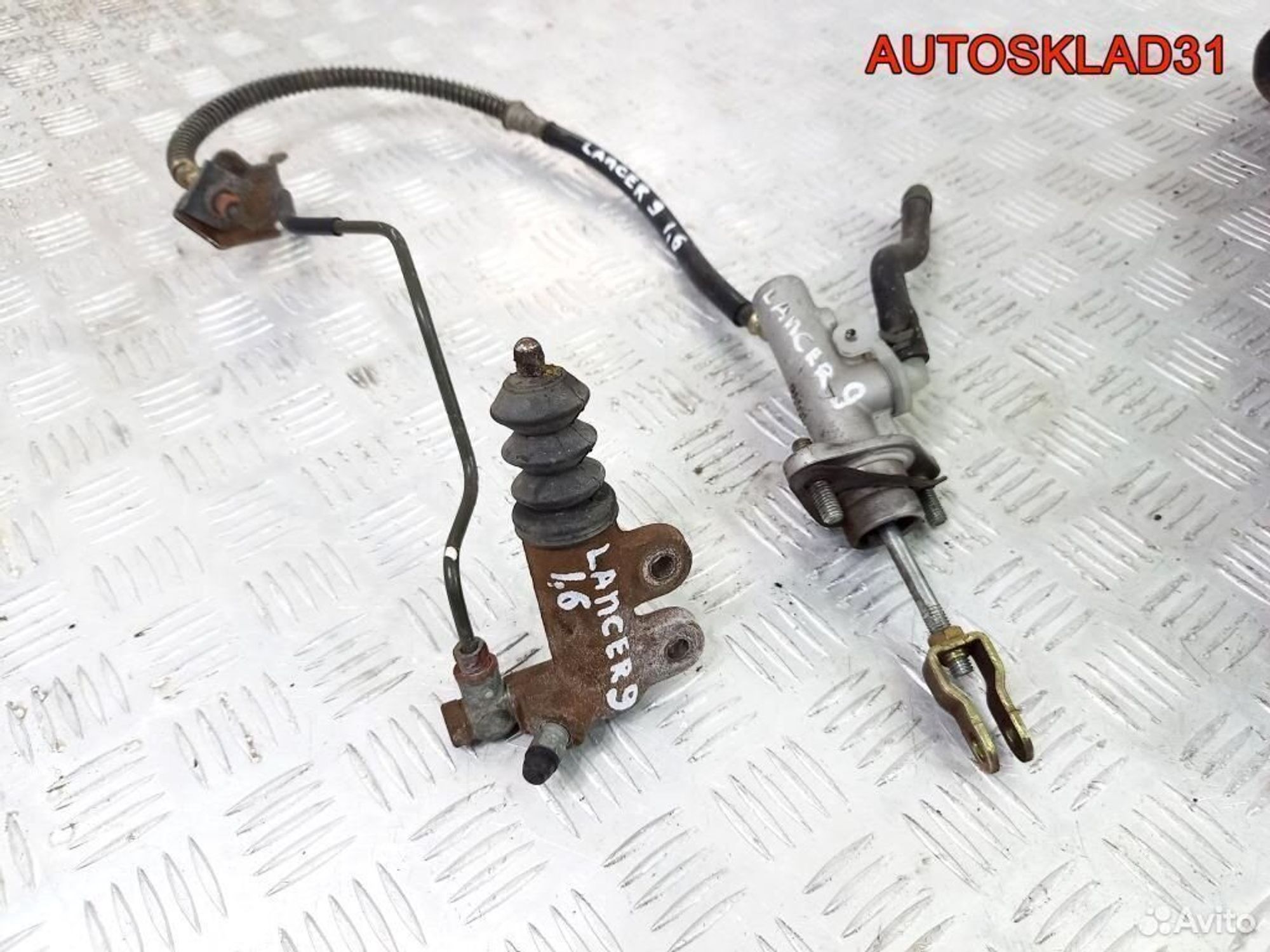 Цилиндр сцепления главный Mitsubishi Lancer 9 4G18, 4600 рублей, Дубовое