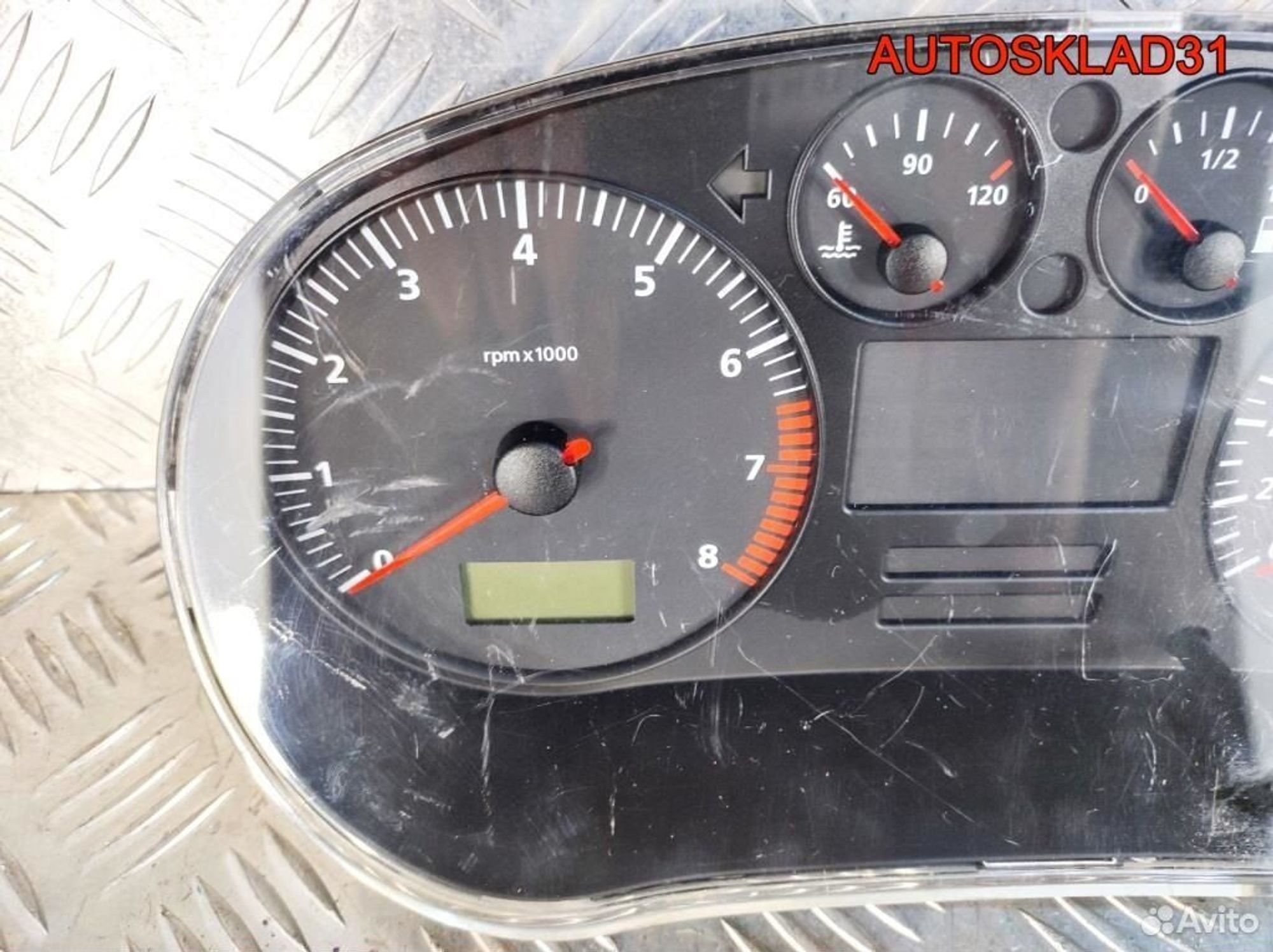 Панель приборов Seat Leon 1M0920802A Бензин, 2600 рублей, Дубовое