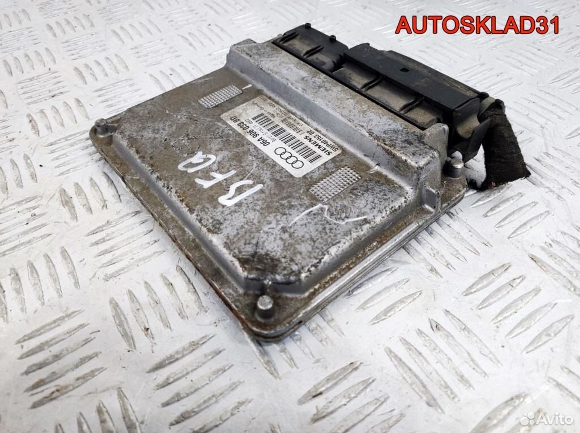 Блок эбу Audi A3 8L1 1.6 BFQ 06A906033BD Бензин, 5900 рублей, Дубовое