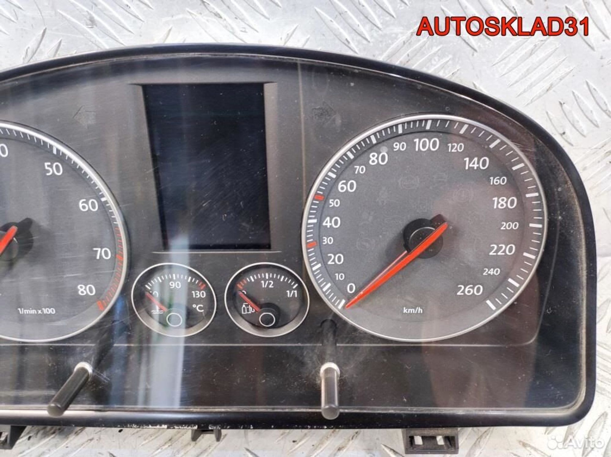 Панель приборов VW Touran 1T0920872B Бензин, 8100 рублей, Дубовое