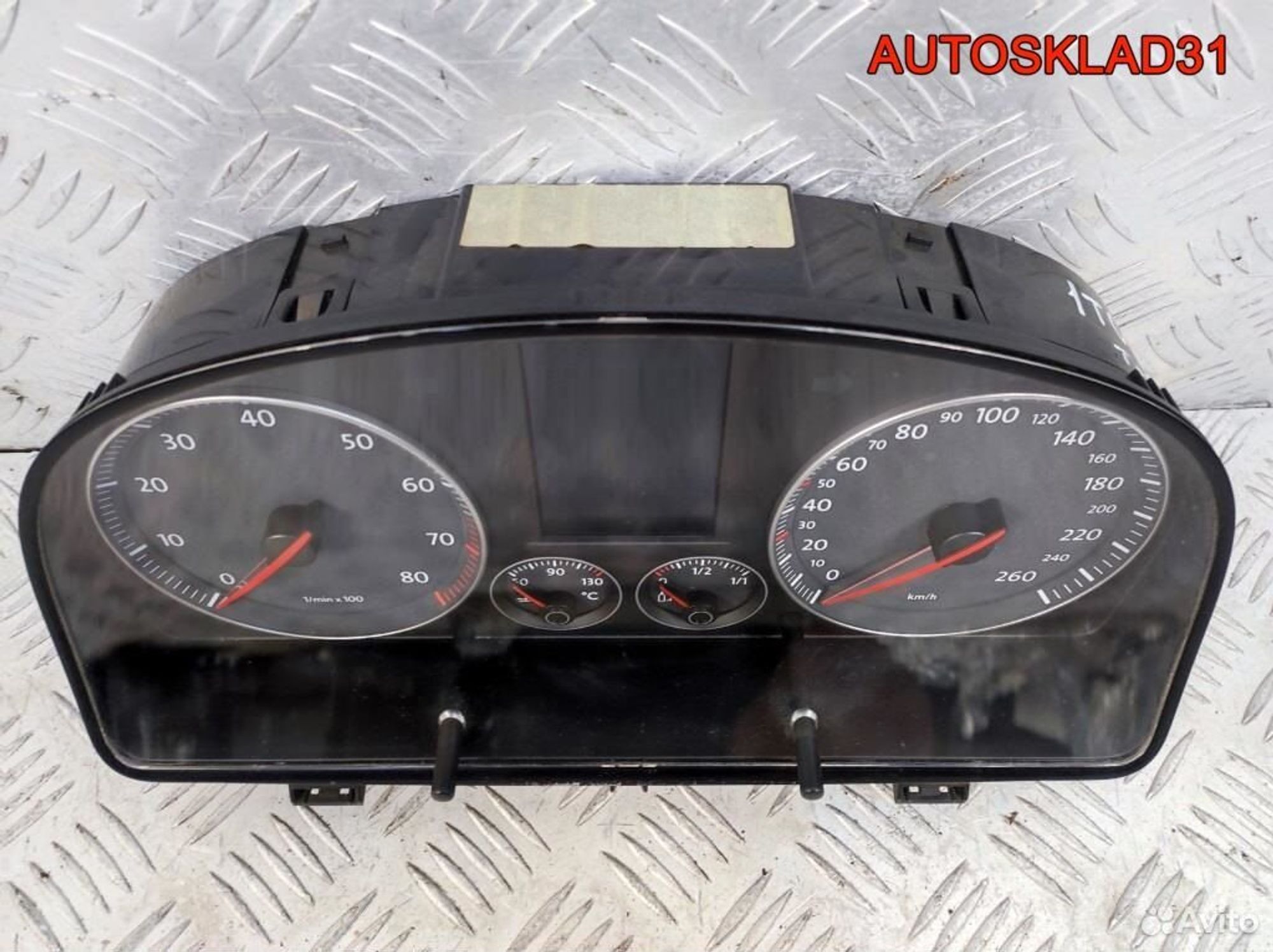 Панель приборов VW Touran 1T0920872B Бензин, 8100 рублей, Дубовое