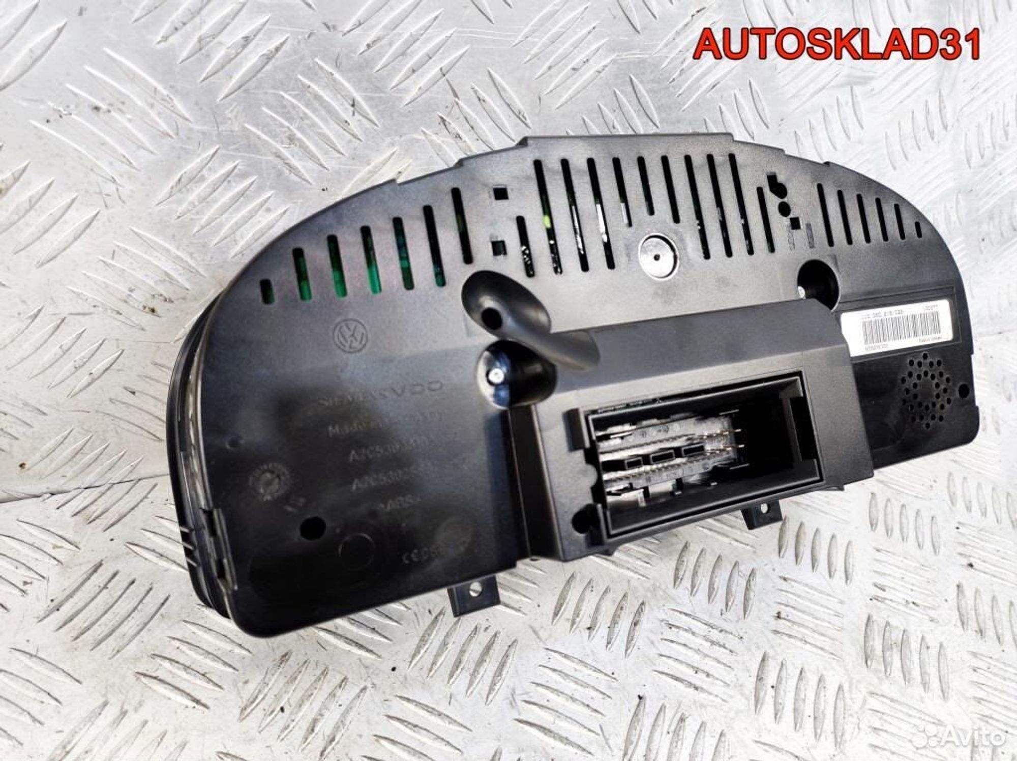 Панель приборов VW Touran 1T0920872B Бензин, 8100 рублей, Дубовое