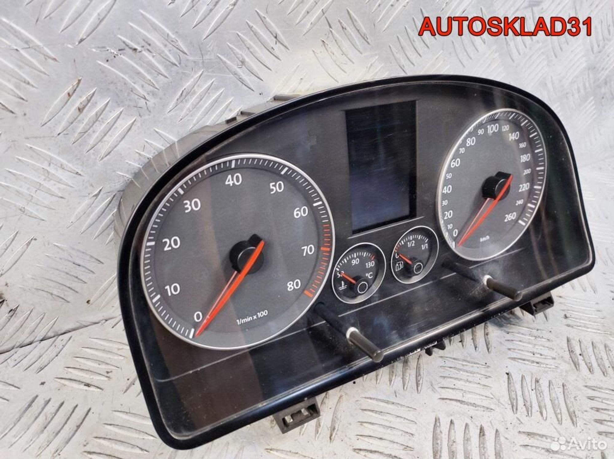 Панель приборов VW Touran 1T0920872B Бензин, 8100 рублей, Дубовое