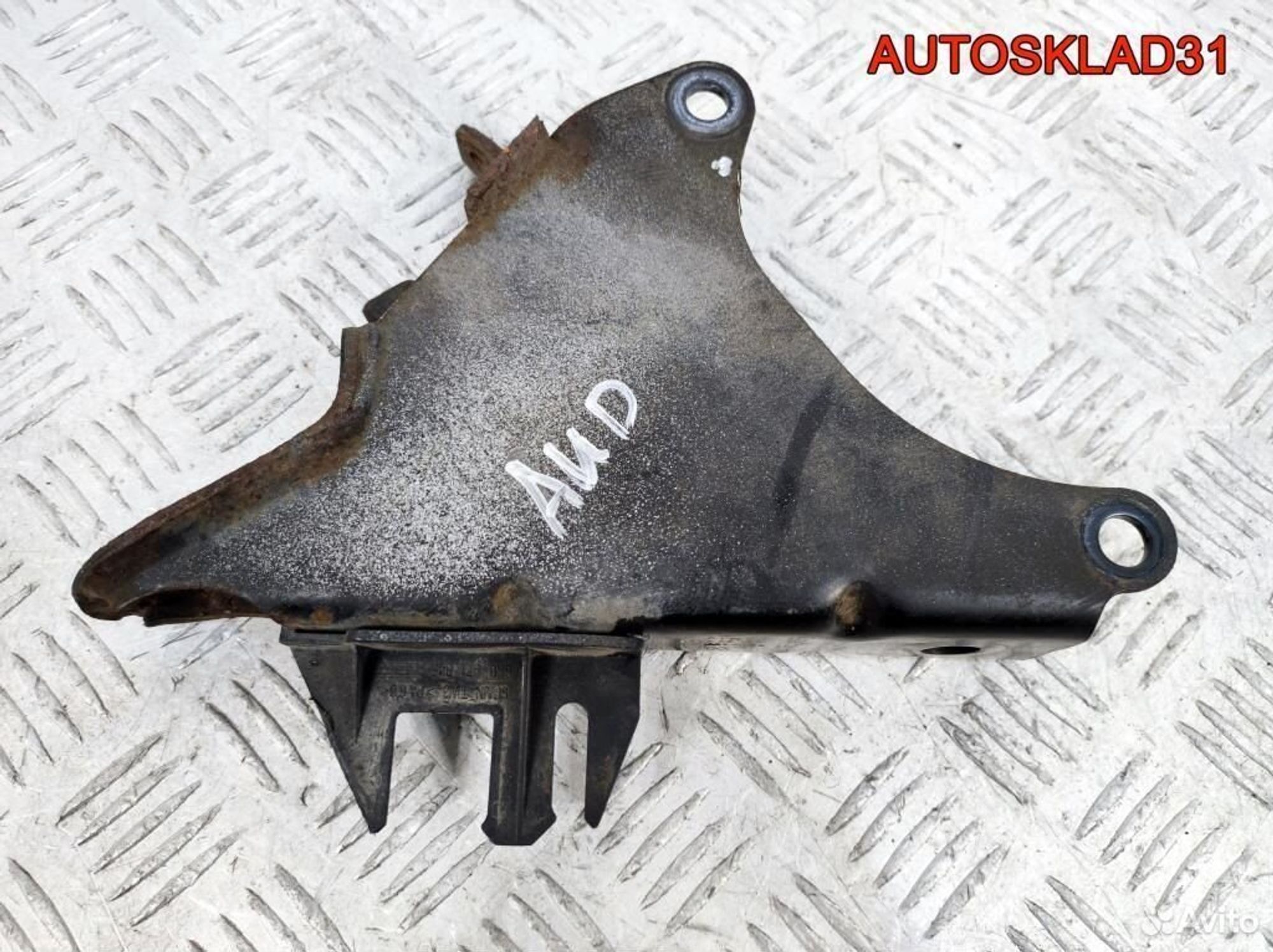 Кронштейн кпп Volkswagen Polo 1.4 AUD 1H0199270, 1100 рублей, Дубовое