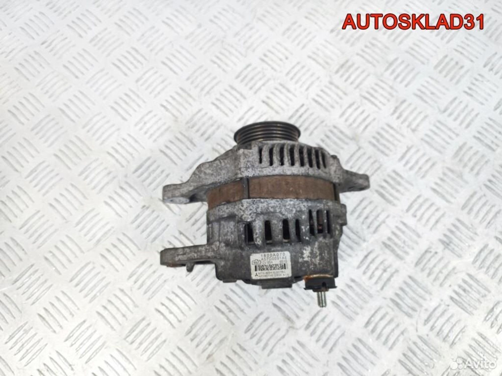 Генератор 85A Mitsubishi Colt Z3 1800A070 Бензин (Р), 6200 рублей, Дубовое